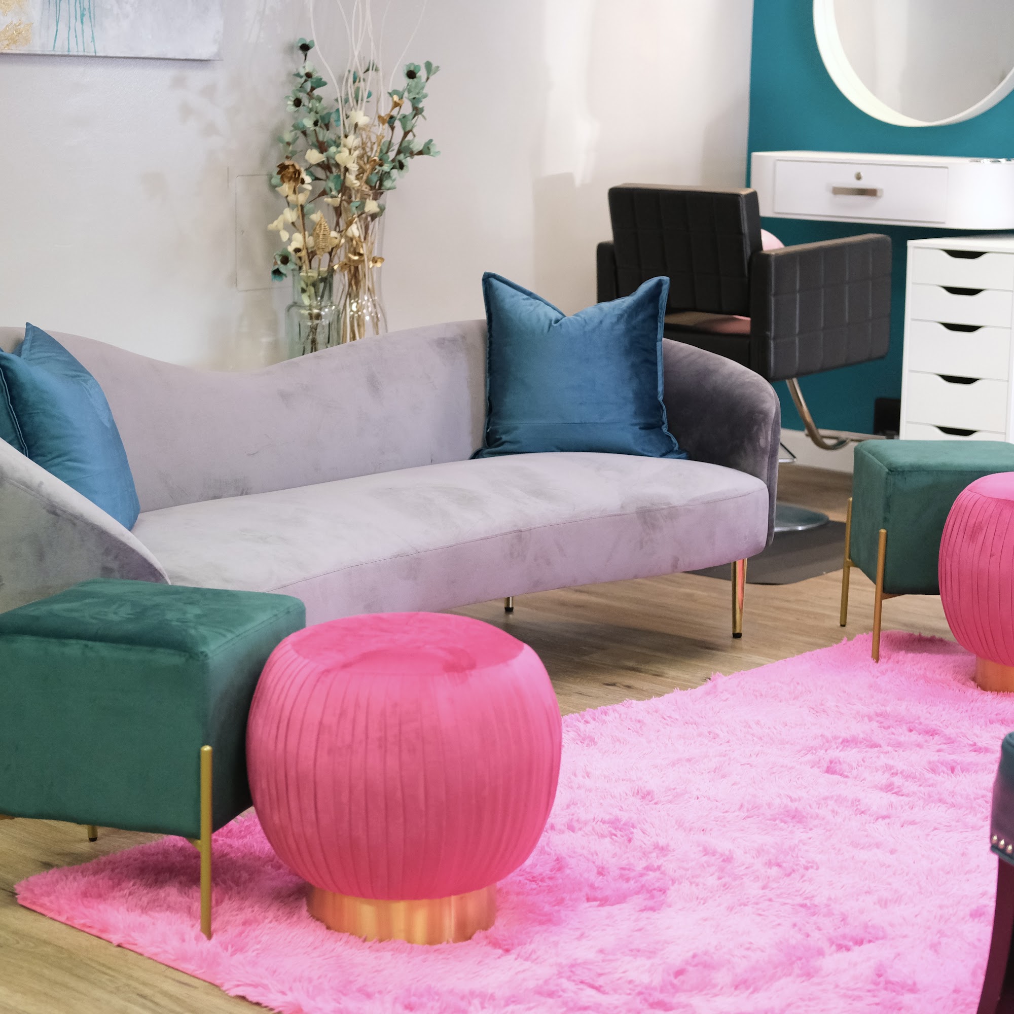 Zia Hair by Linda 2141 Industrial Pkwy #109, Silver Spring Maryland 20904