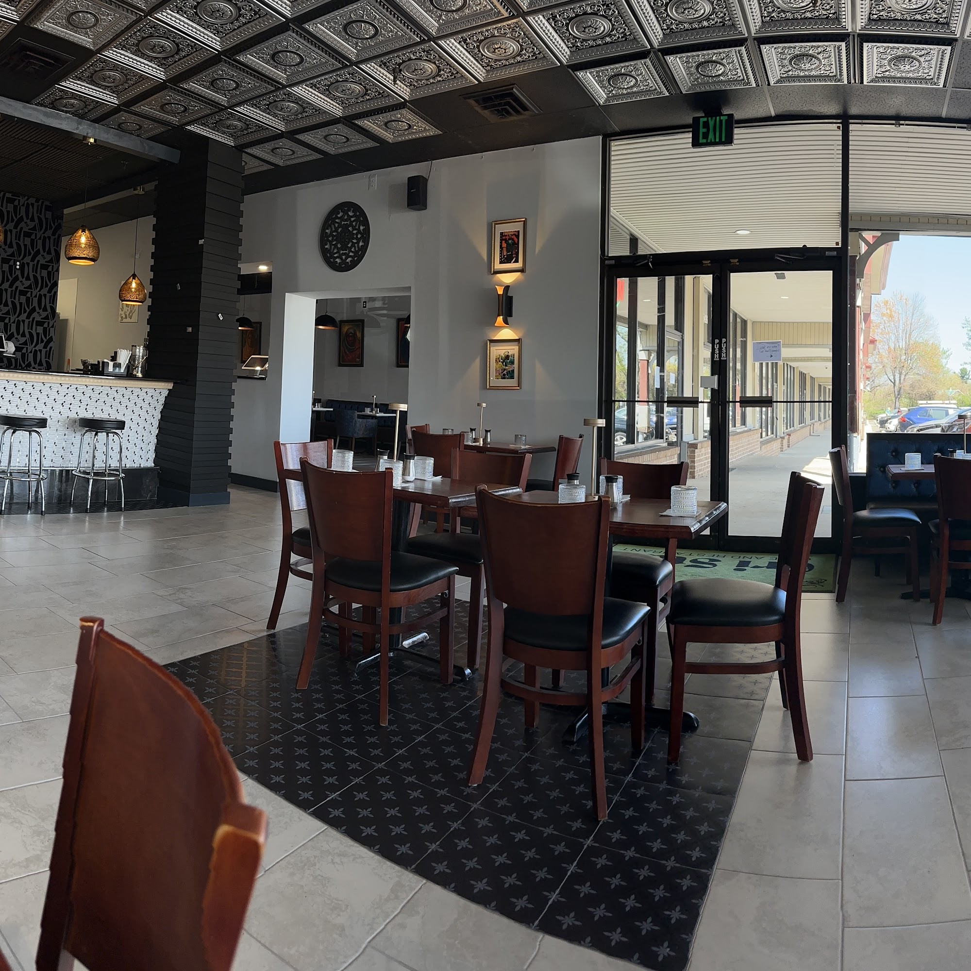 ERI star cafe and restaurant
