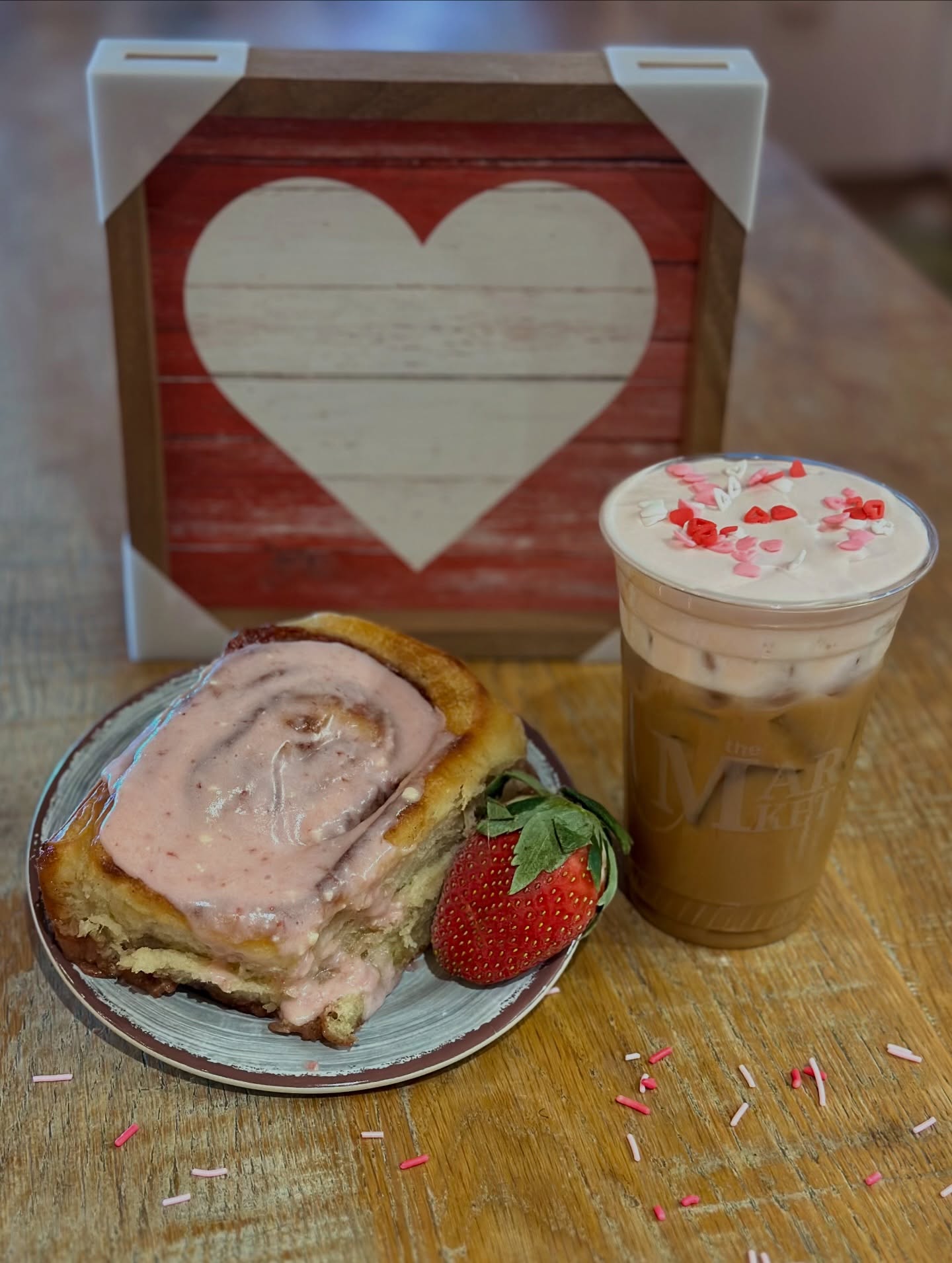 Knoxie's Table Stevensville