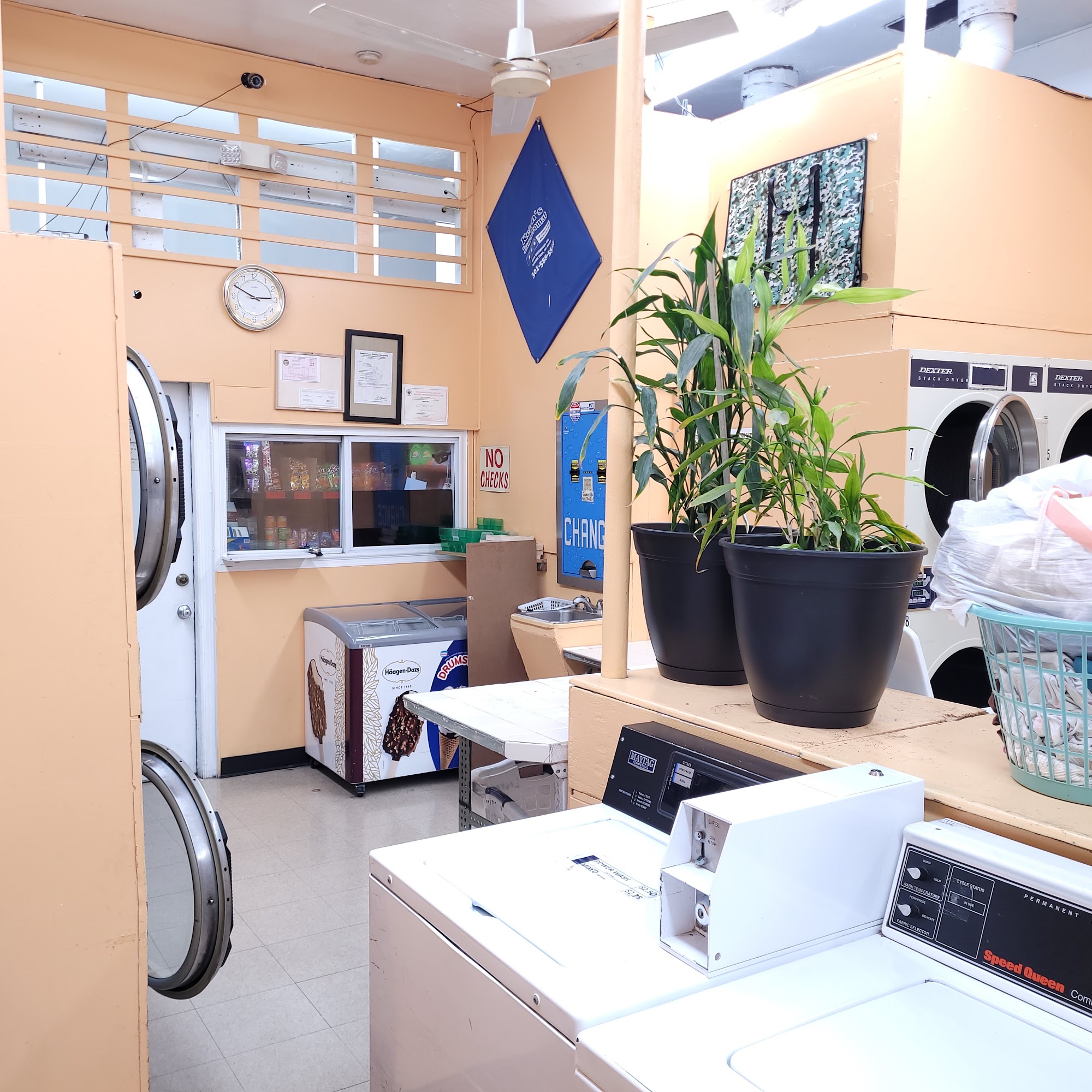Keith's Laundromat & Dry Cleaning