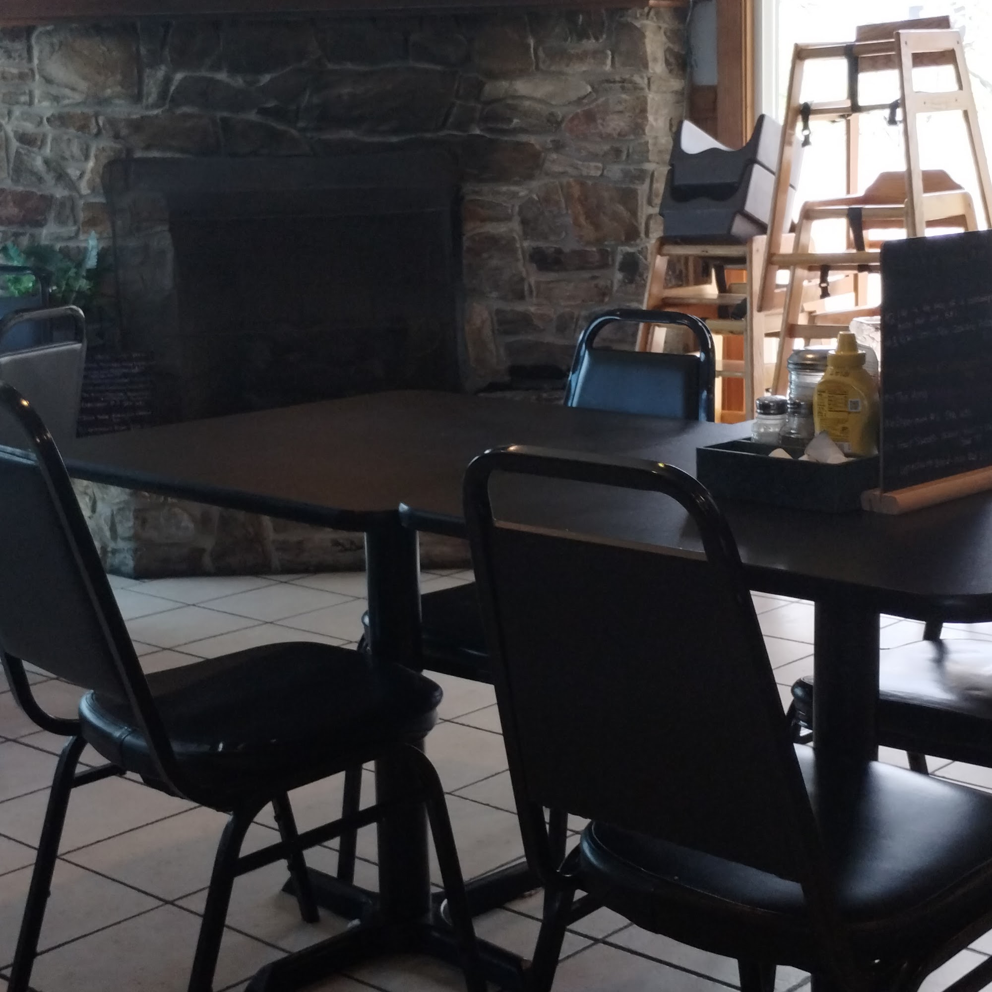 Bollinger's Restaurant and Uncle Dirtys Brew Works Thurmont