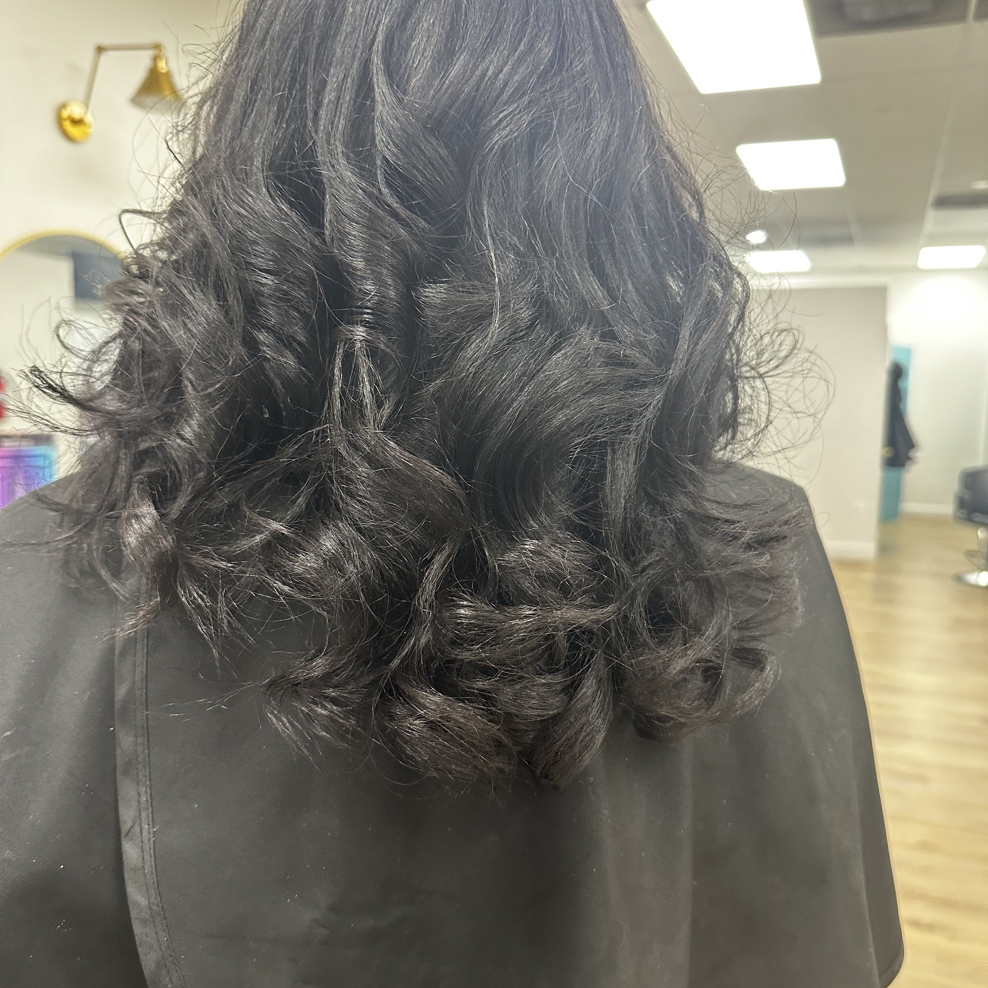 La Taina Texture Hair & Dominican Salon 2835 Rolling Rd., Windsor Mill Maryland 21244