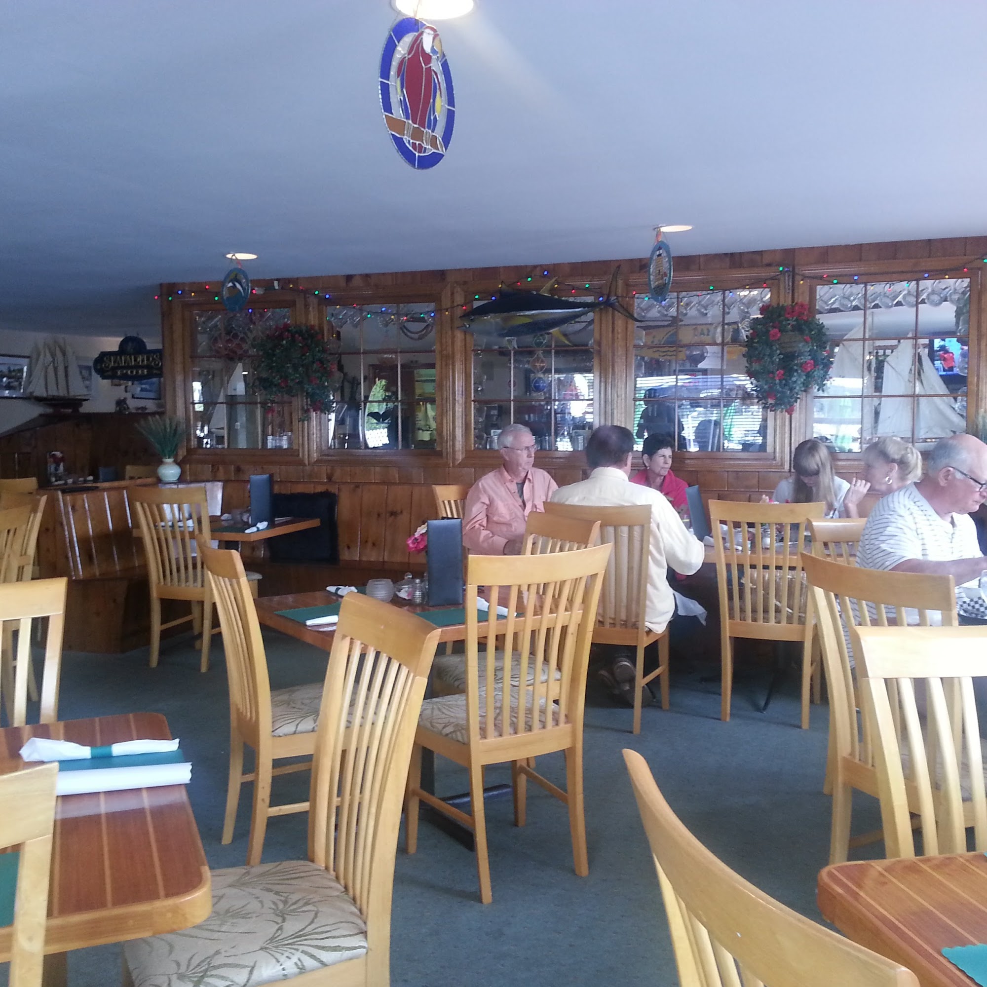 The Carousel Marina / The Whale's Tale & Seafarer's Pub Boothbay Harbor