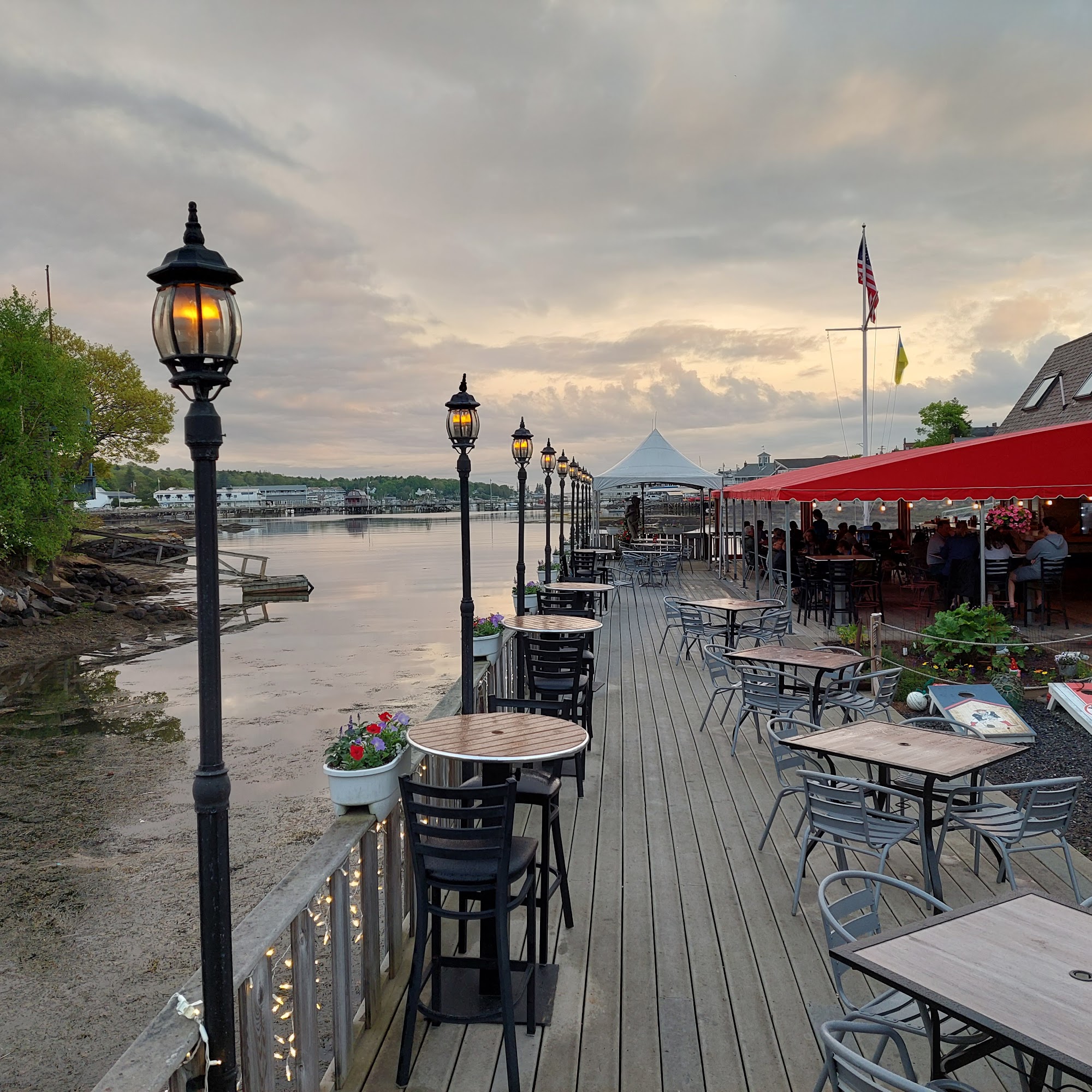 Brady's Boothbay Harbor