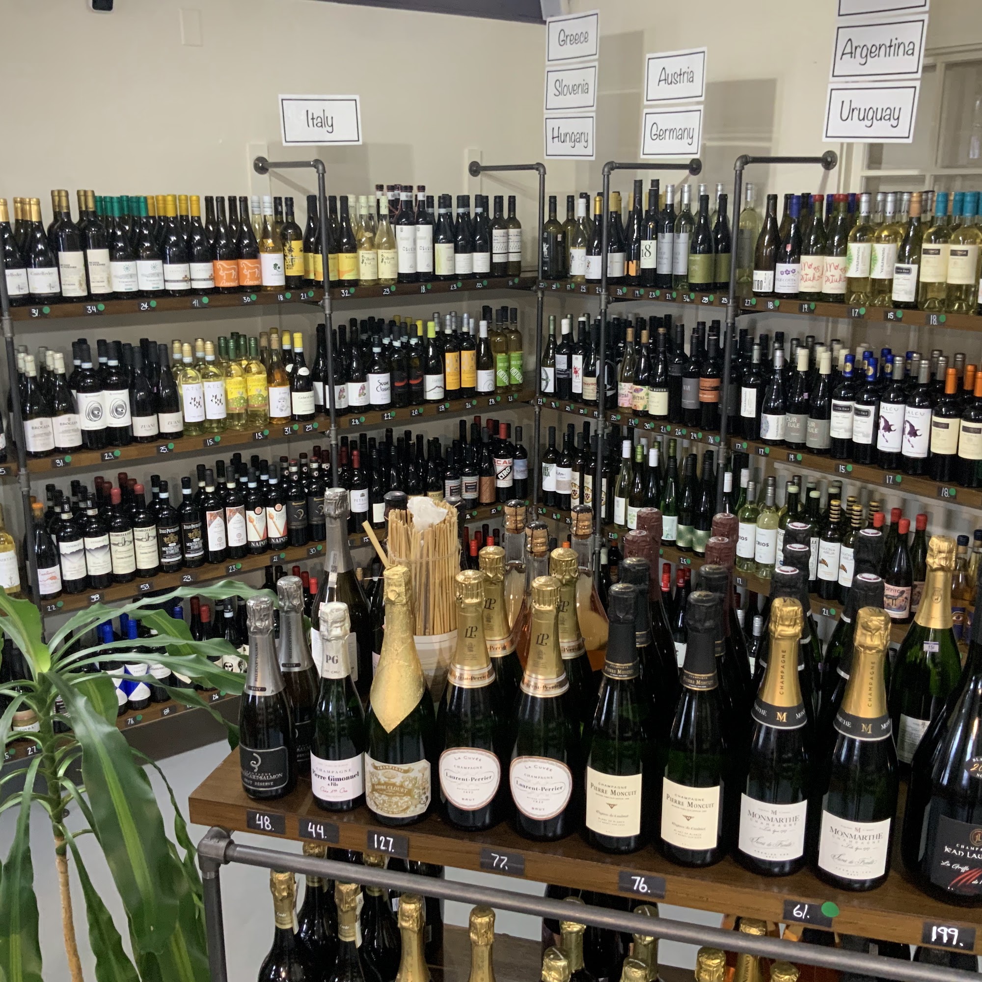 Beal House Boutique Damariscotta