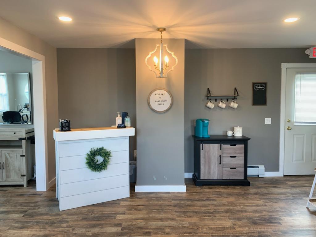 Mane Beauty Salon 1 Daisy Way, Ellsworth Maine 04605