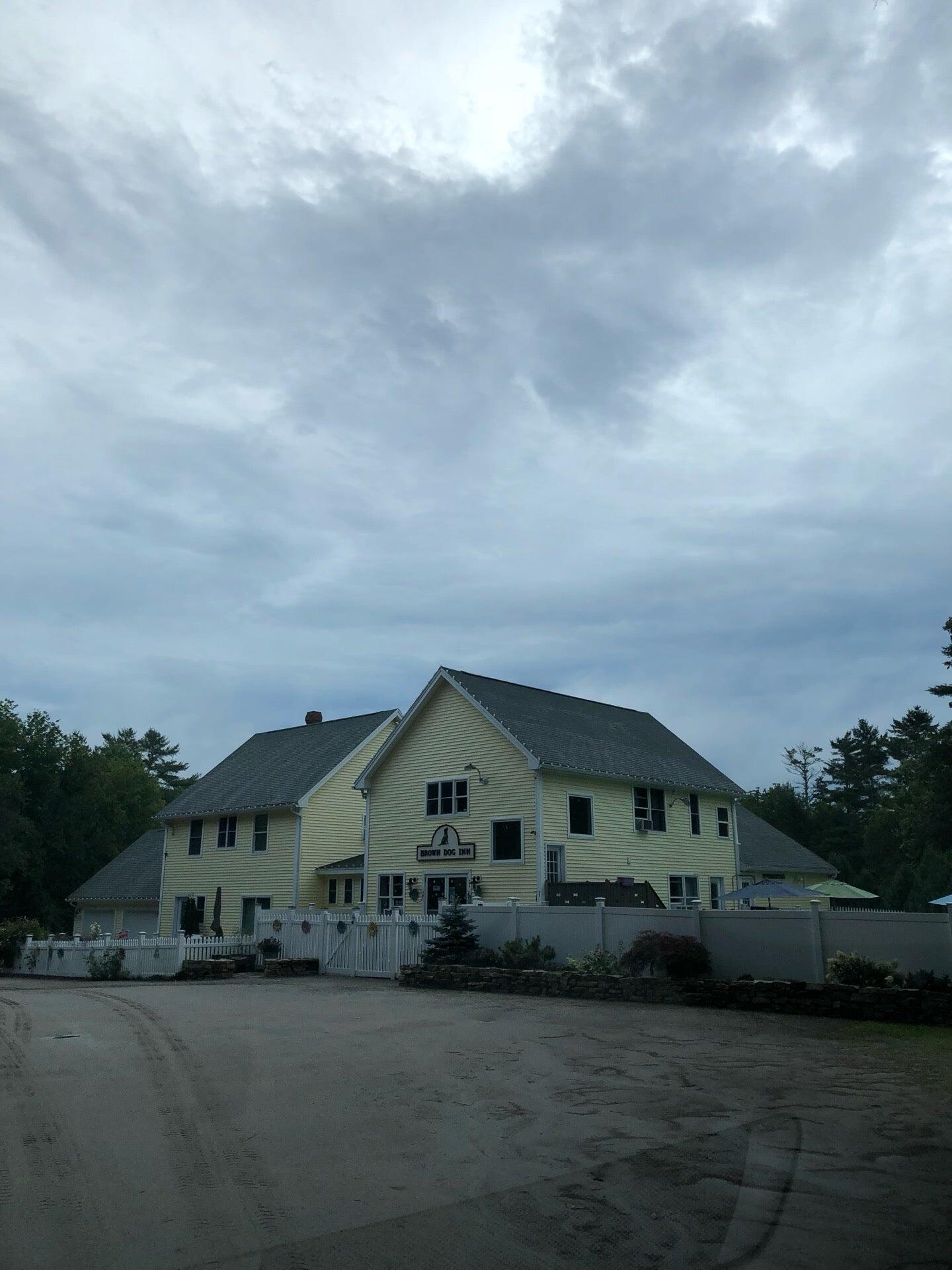 Brown Dog Inn Freeport