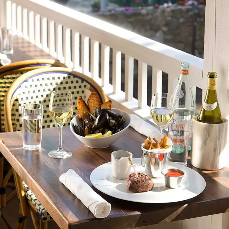 Photo credit: opentable