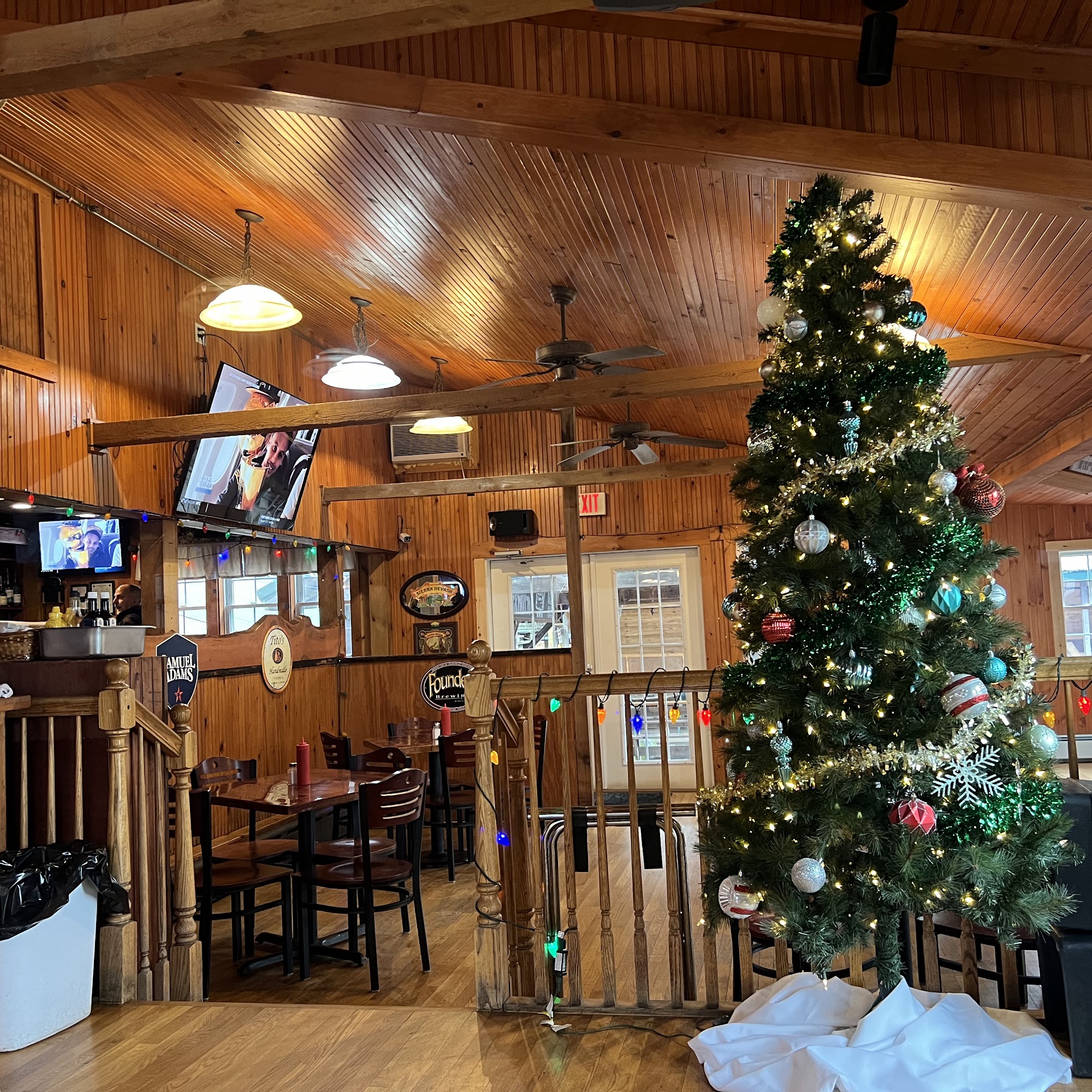 Gary's Olde Towne Tavern Naples