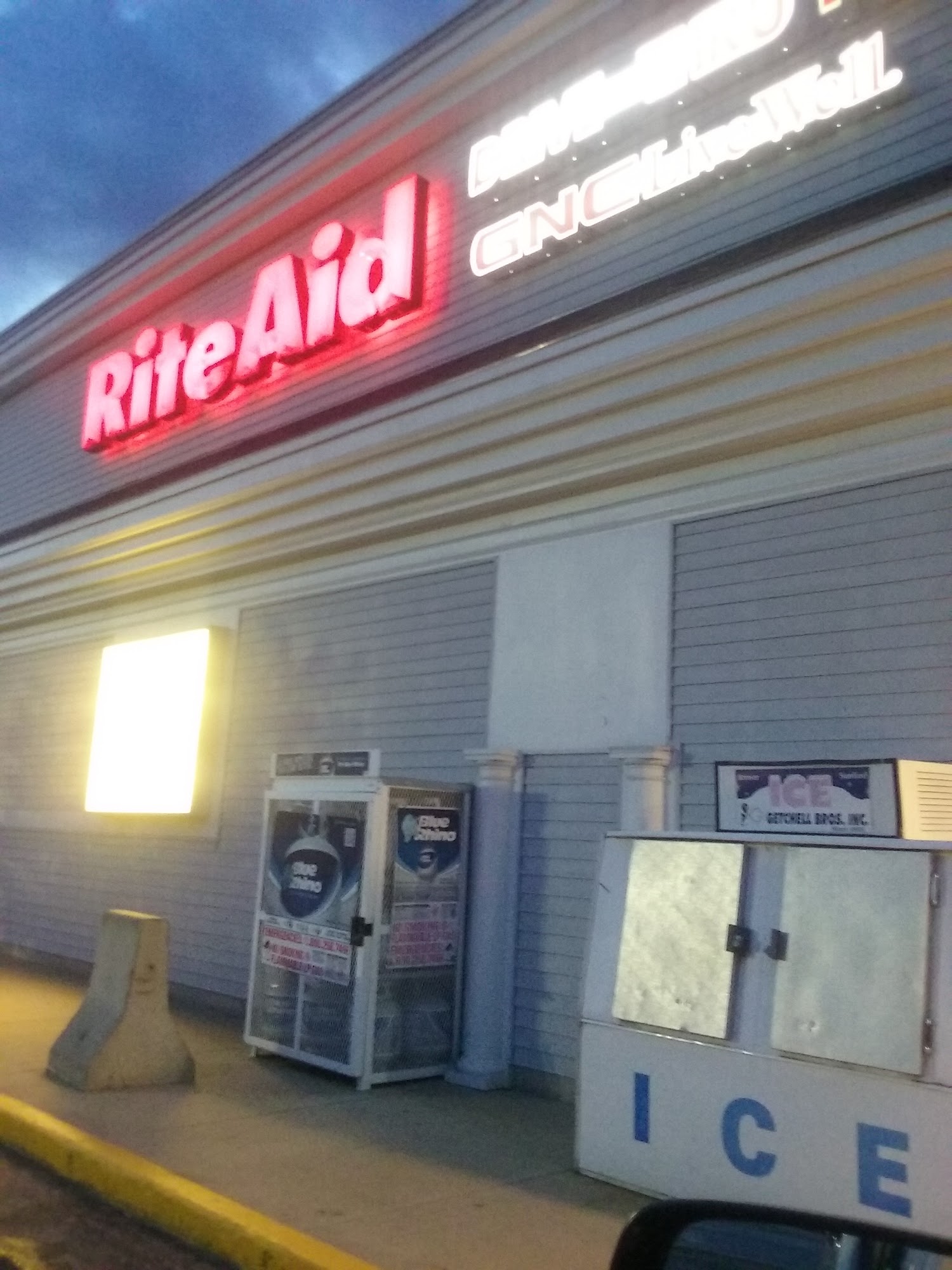 COVID-19 Drive-Thru Testing at Walgreens Naples