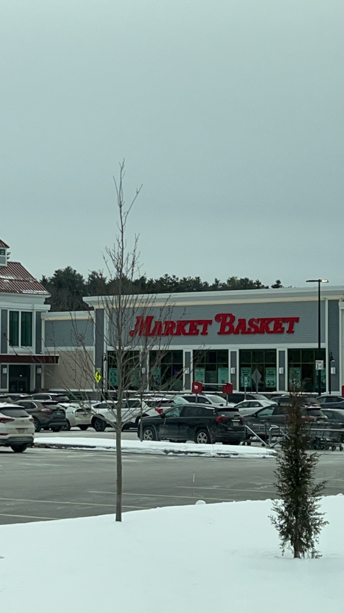 Market Basket Topsham