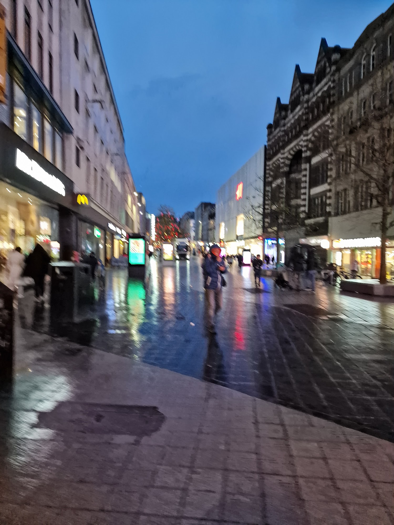 Specsavers Opticians and Audiologists - Liverpool