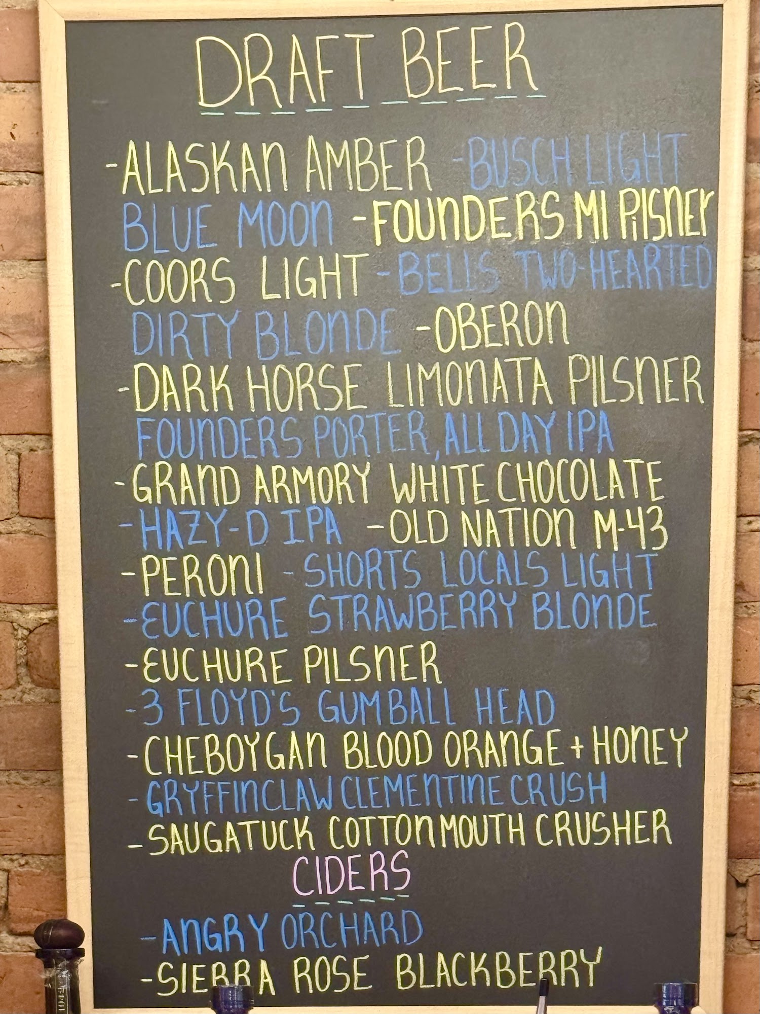 Coratti's Pizzeria Bar & Bocce Menu