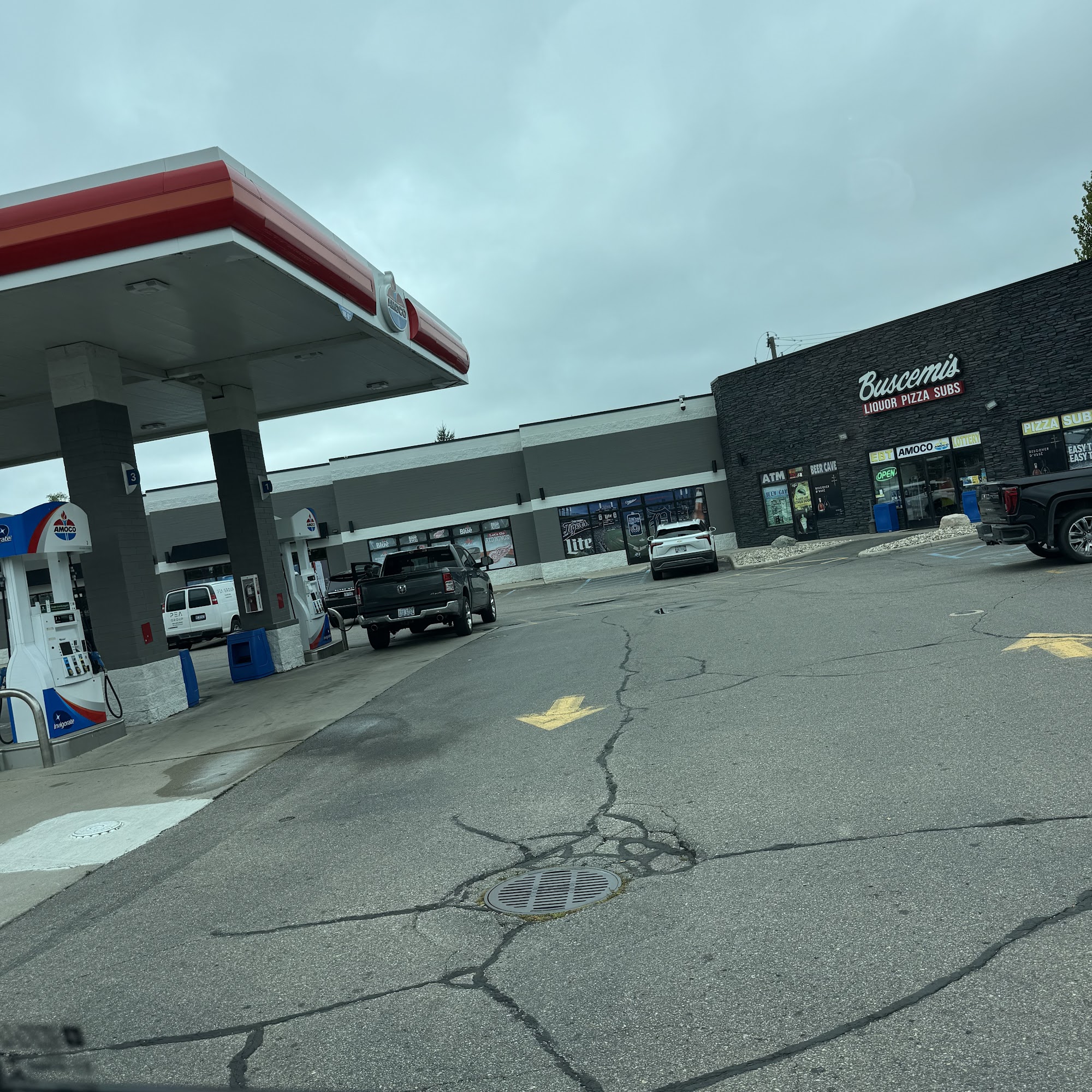 Amoco Auburn Hills