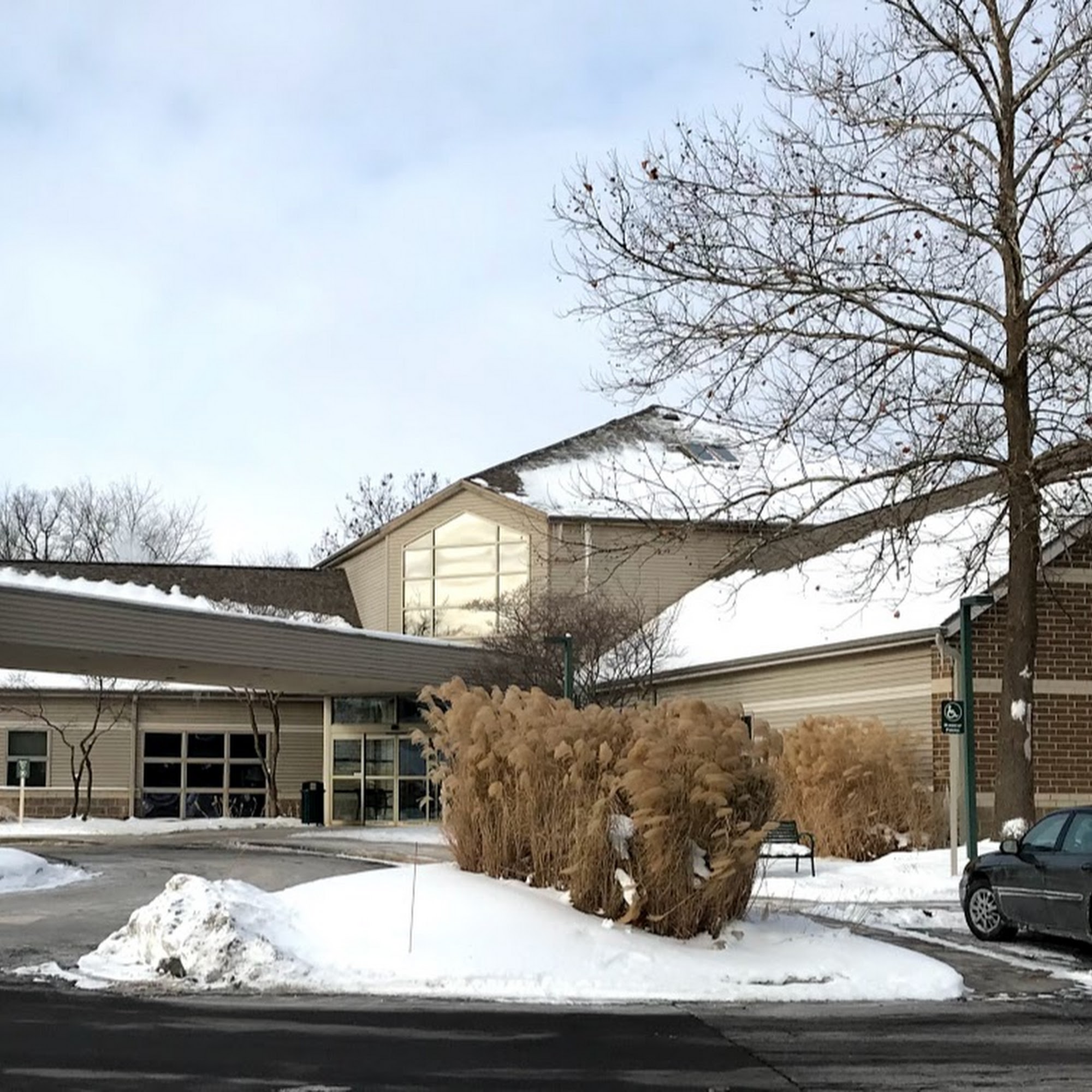 L.O. Eye Care Battle Creek 3600 Capital Ave SW STE 203, Battle Creek Michigan 49015
