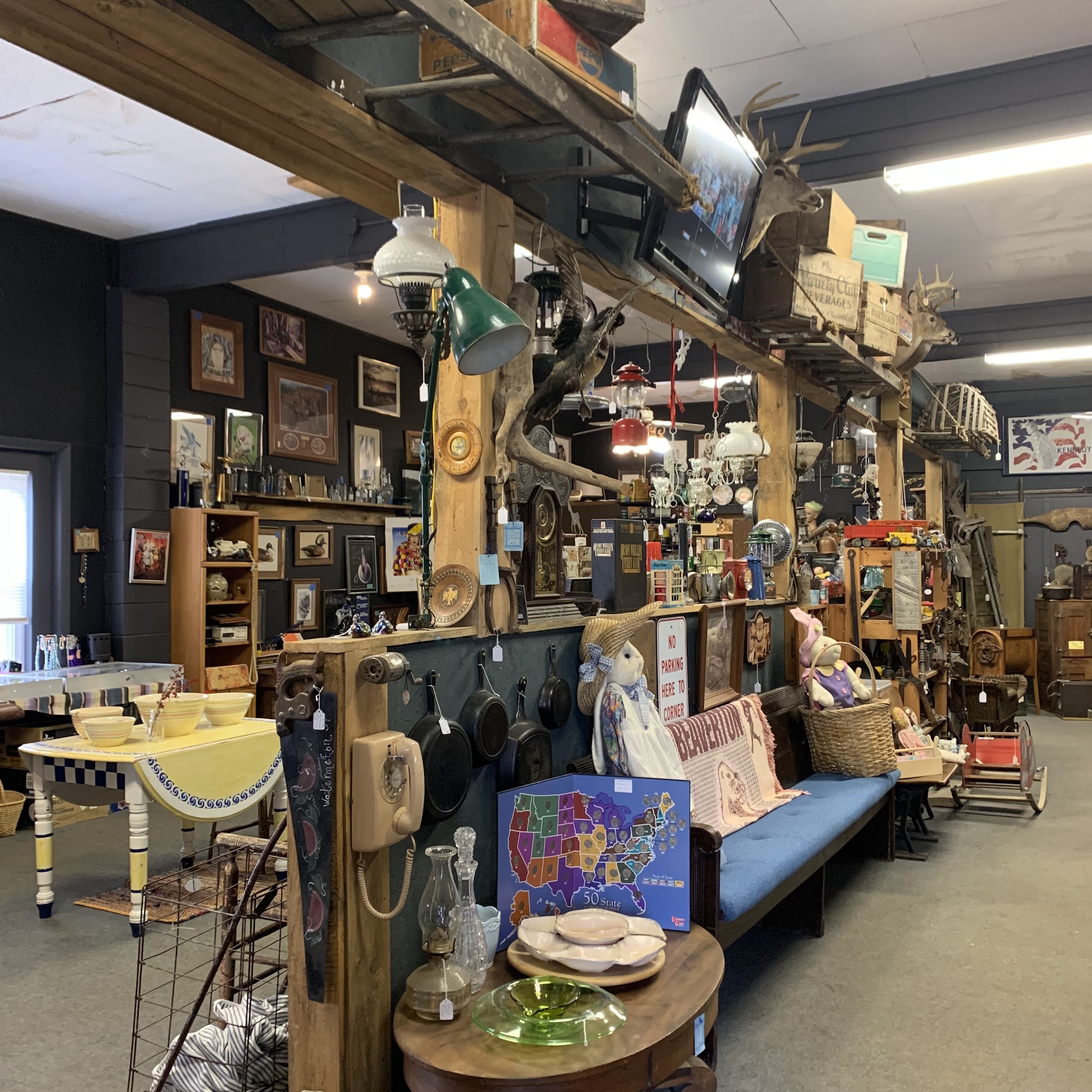 Beaverton Antique Mall 421 Ross St, Beaverton