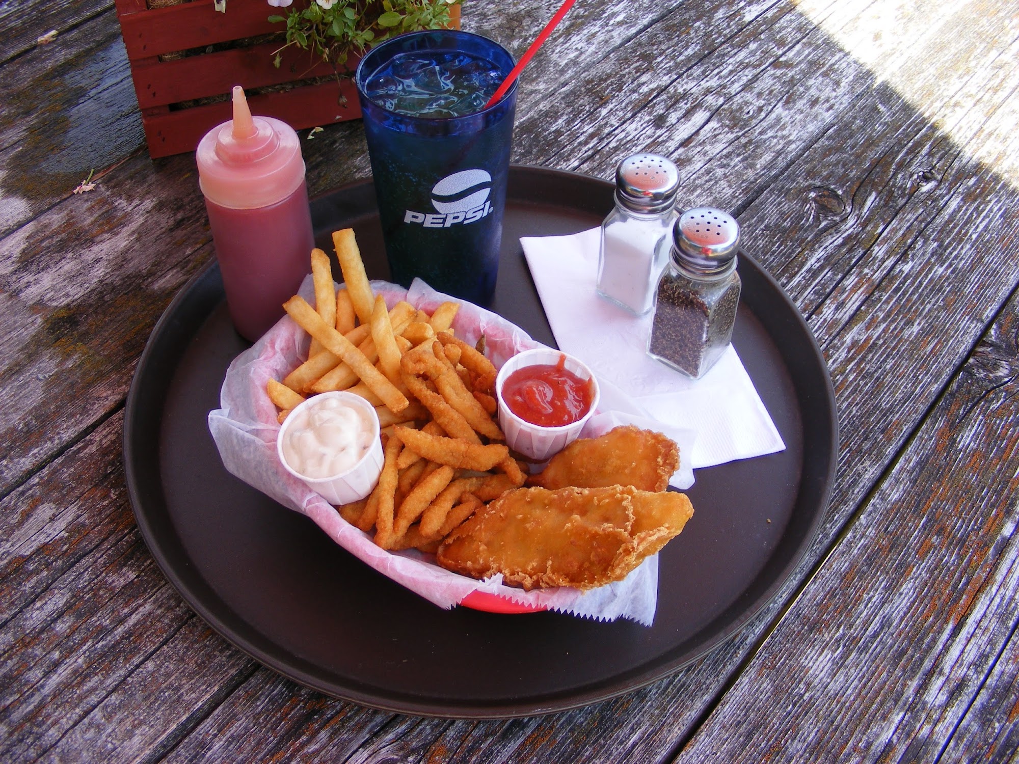 Sawmill Saloon Big Rapids