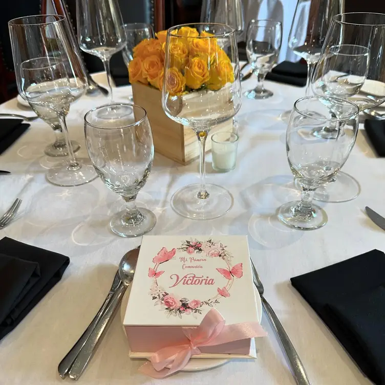 Photo credit: opentable