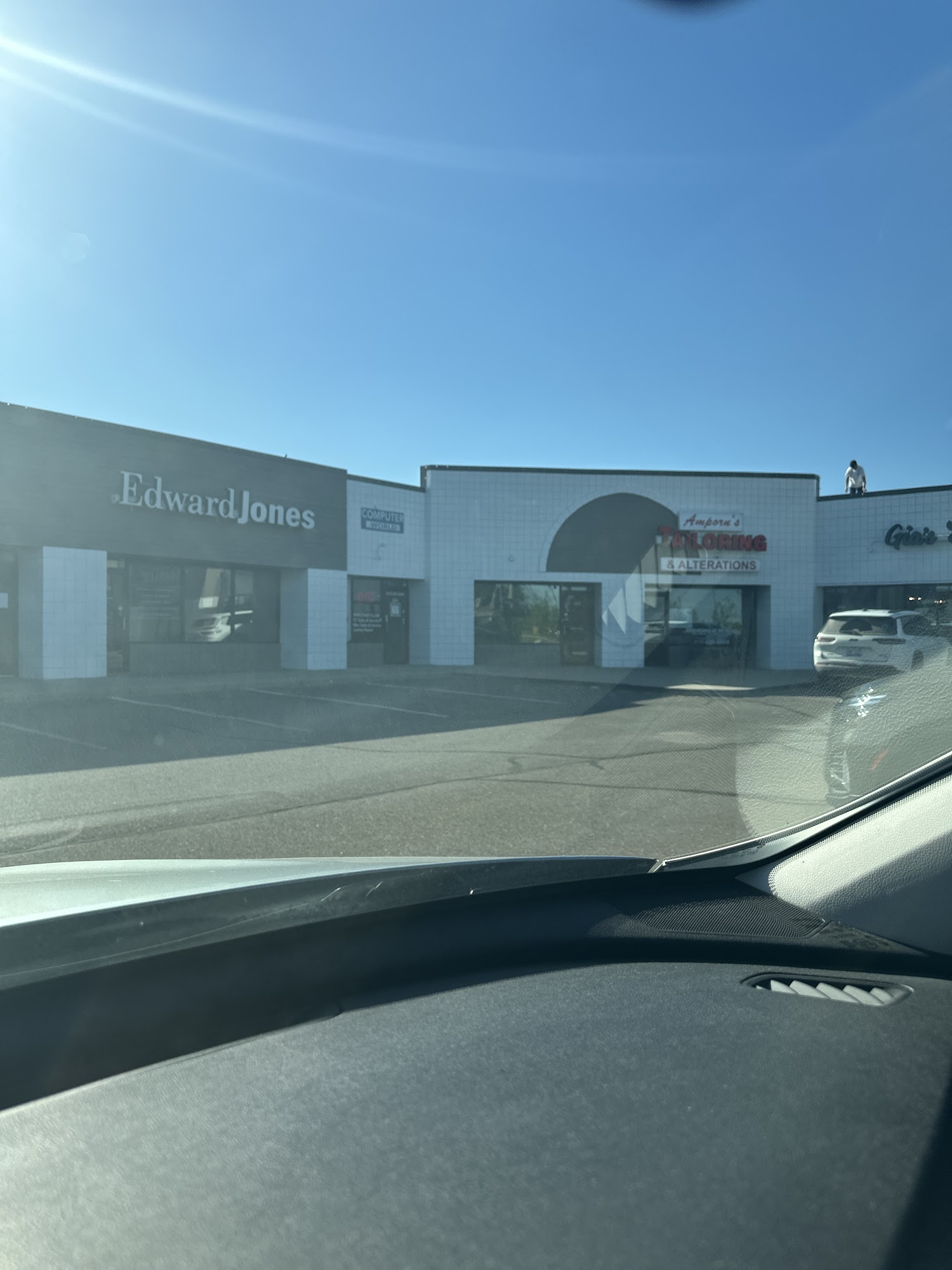 Sacred Heart Medical Centre