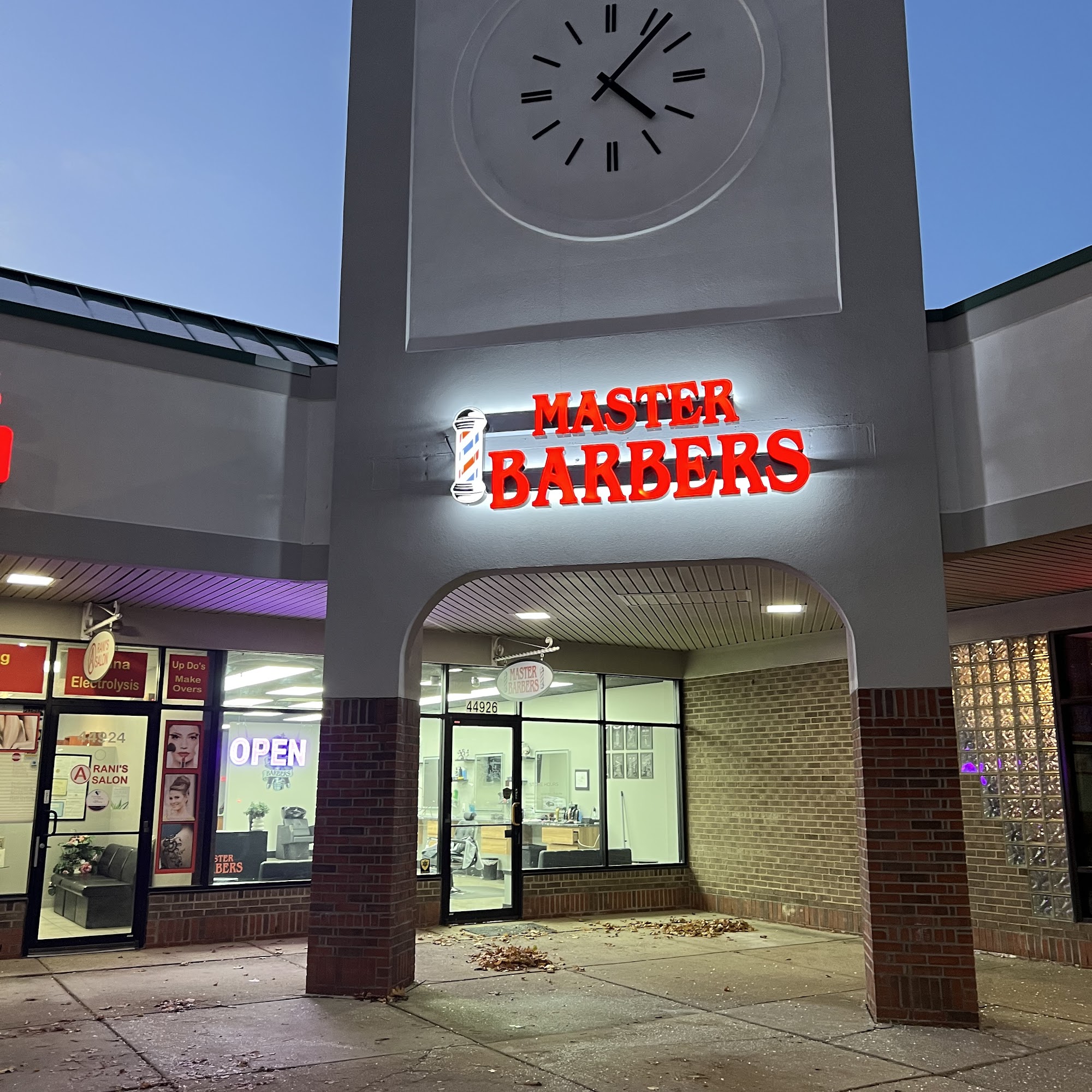 Master Barbers 44926 Ford Rd, Canton Township Michigan 44926