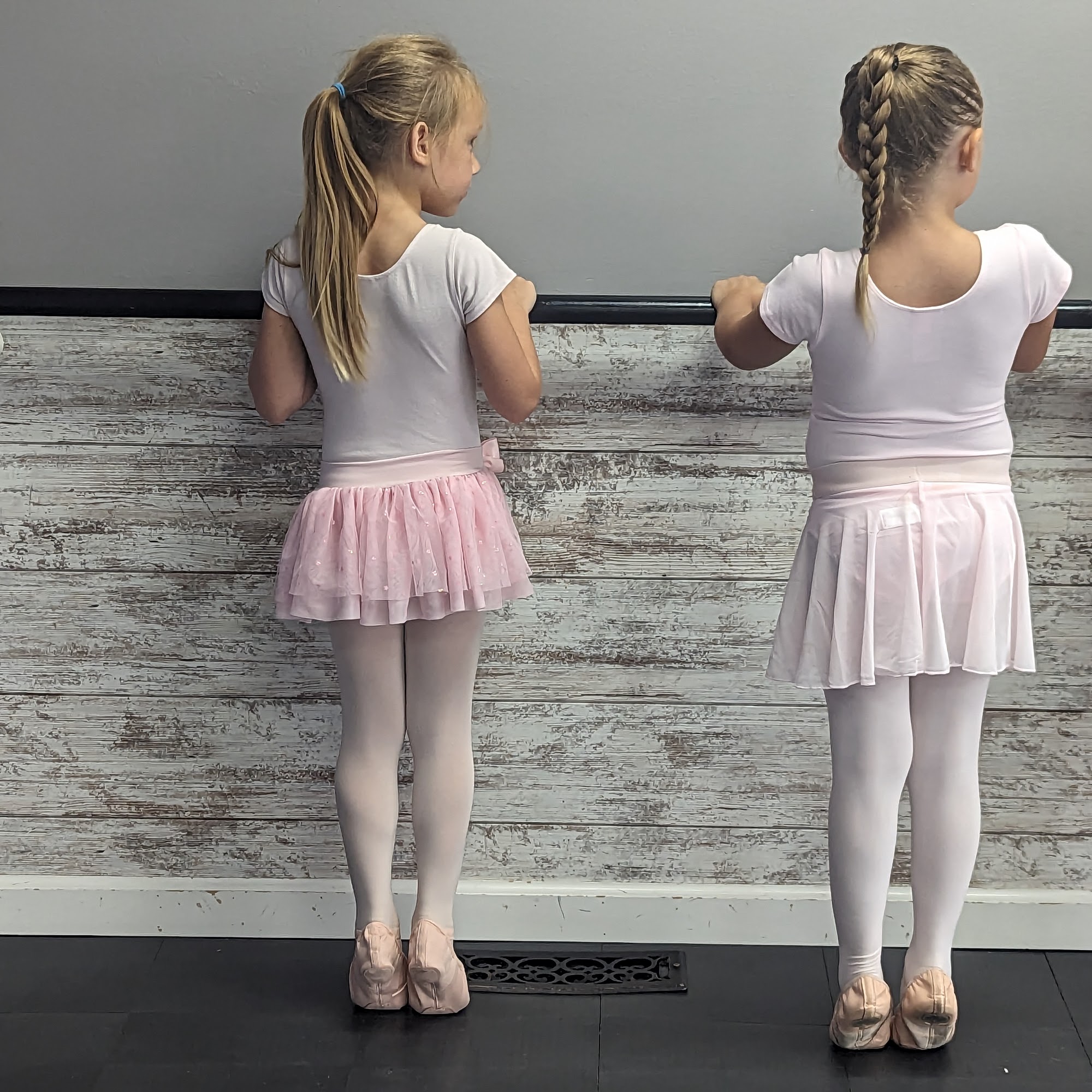 En Pointe Dance Academy 186 W Vienna St, Clio Michigan 48420