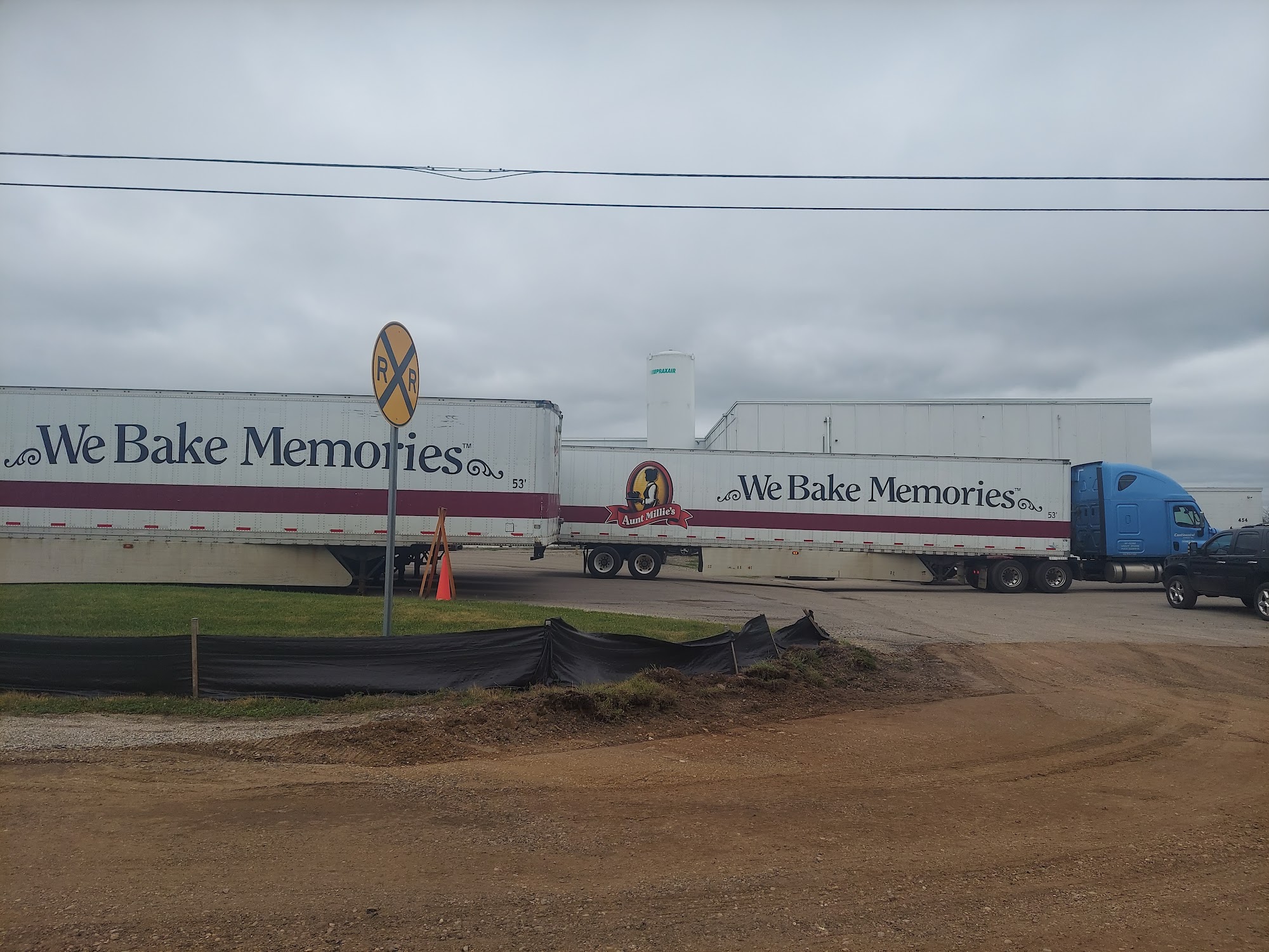 Aunt Millie's Bakehouse 454 Butters Ave, Coldwater