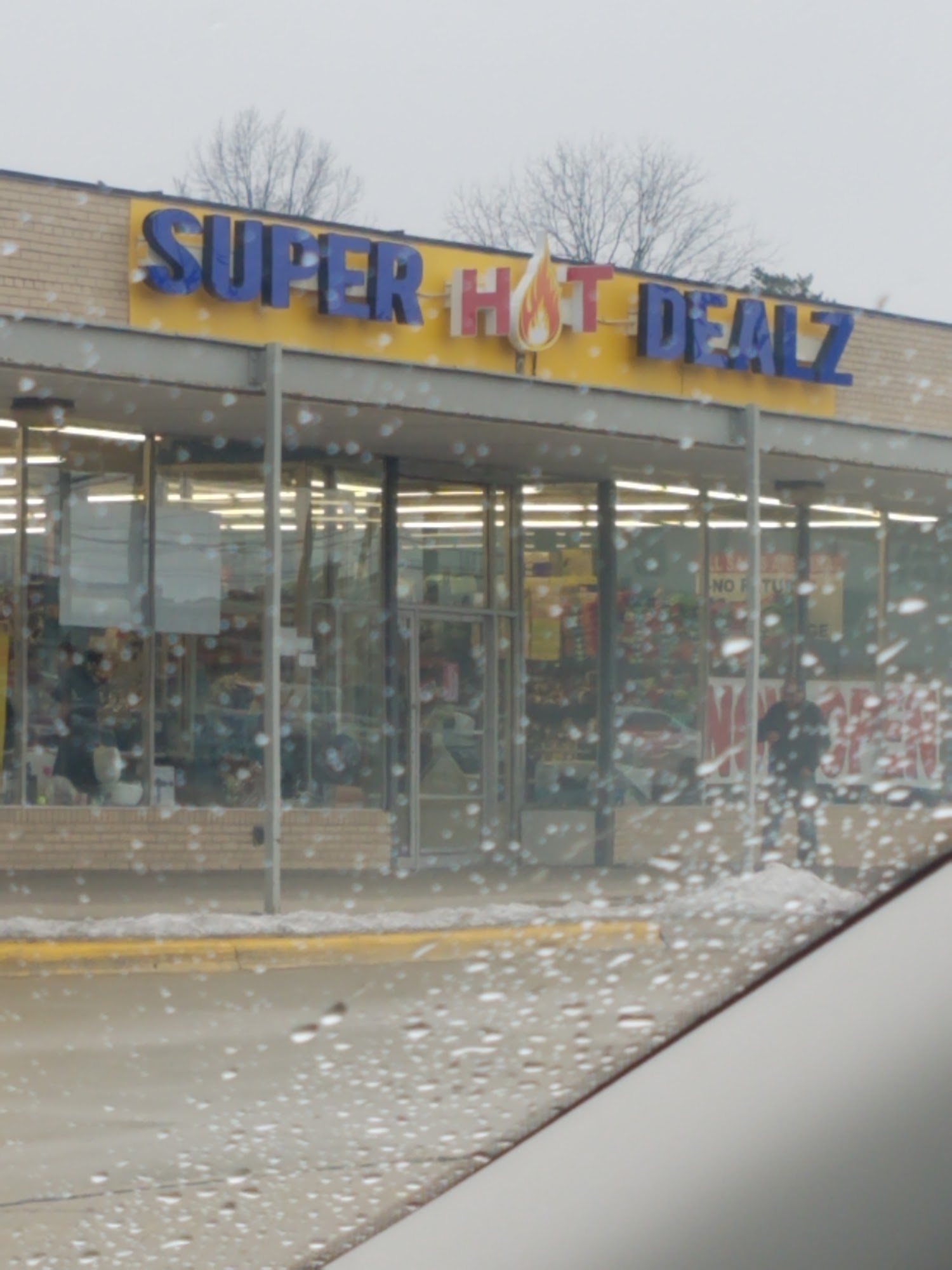 Super Hot Dealz Dearborn