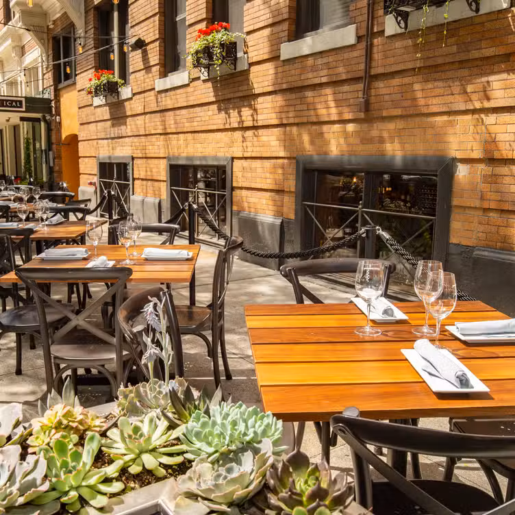 Photo credit: opentable