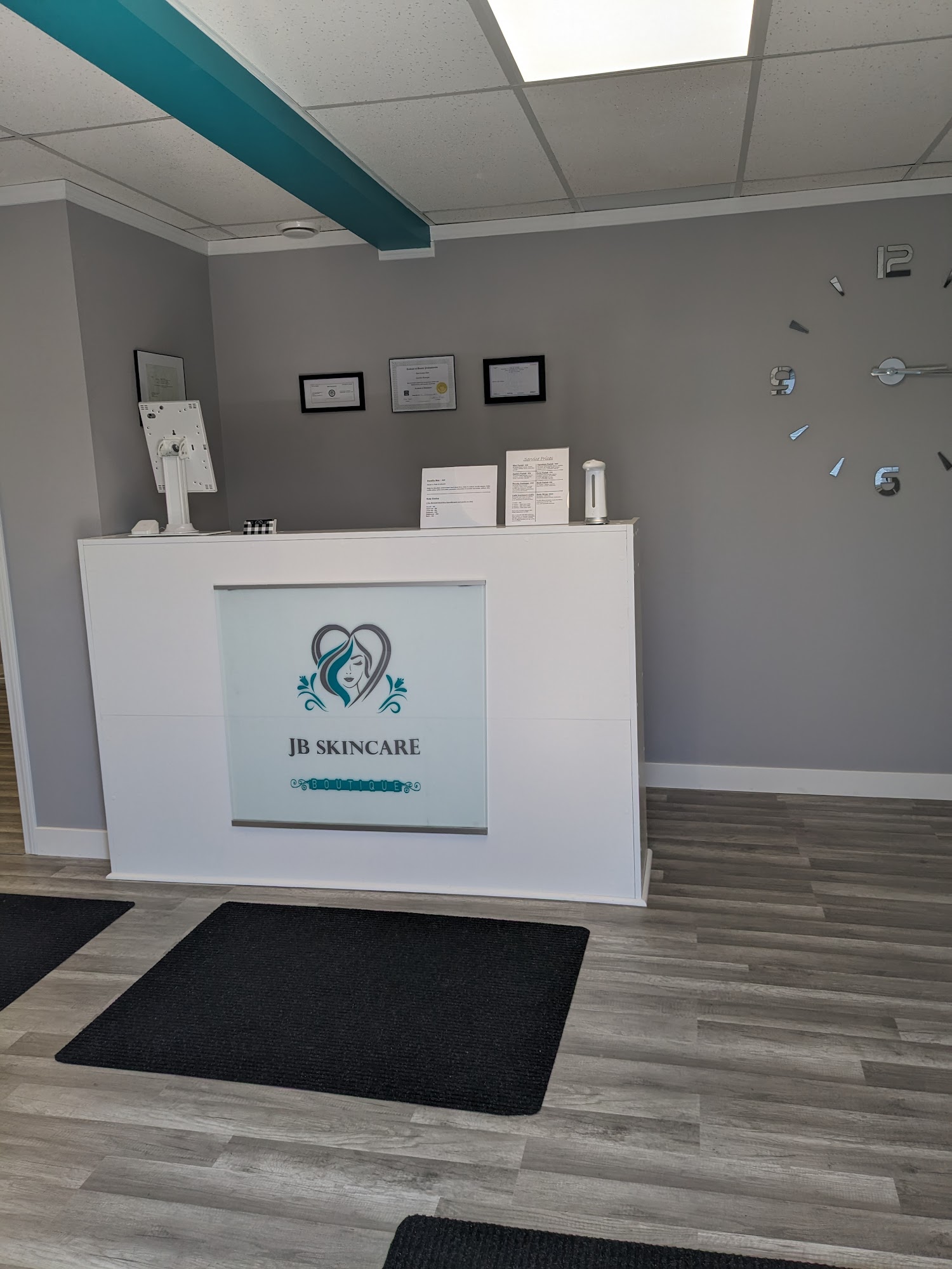 JB Skincare Boutique 1814 Ludington St Suite B, Escanaba Michigan 49829