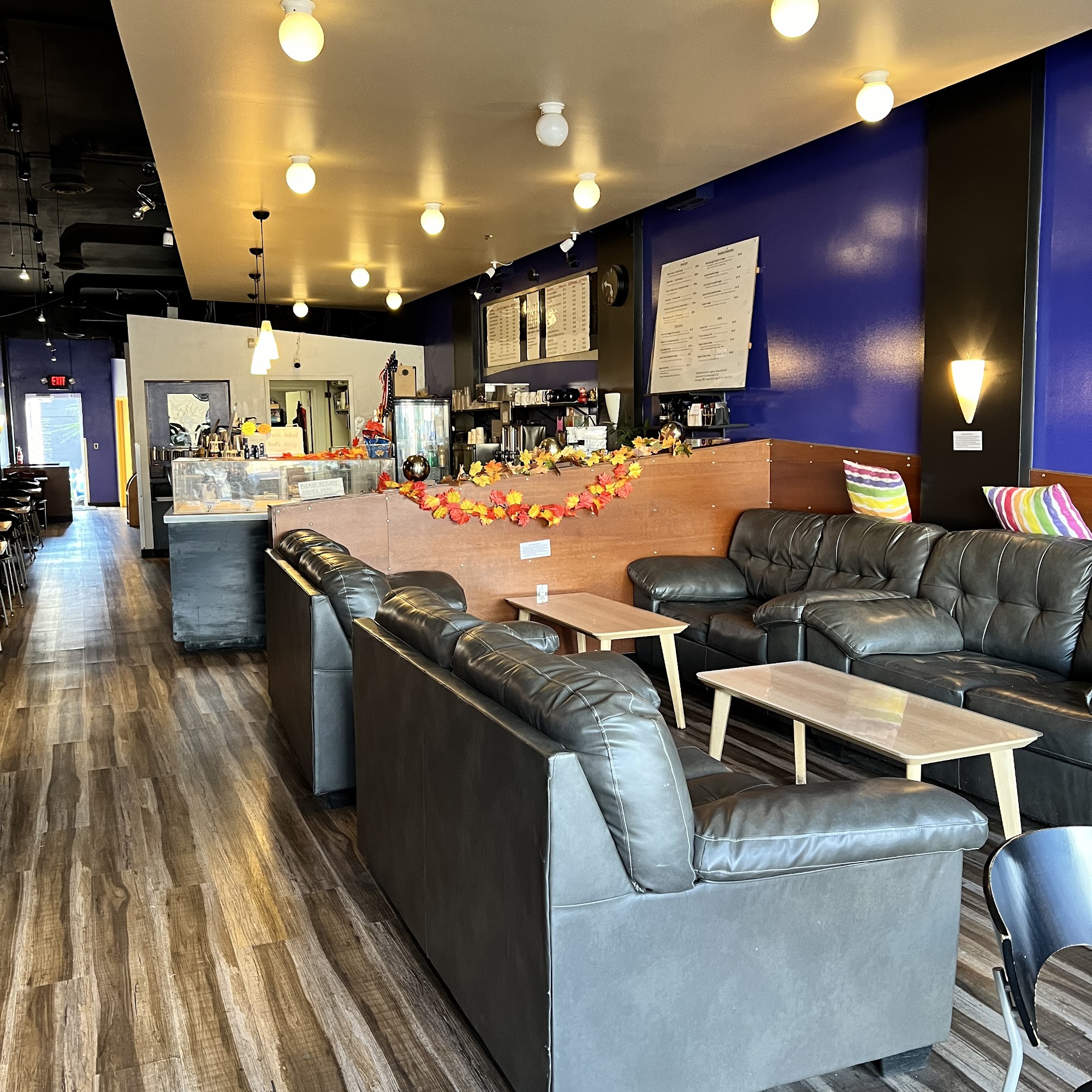 Java Hutt 165 W Nine Mile Rd, Ferndale, MI 48220