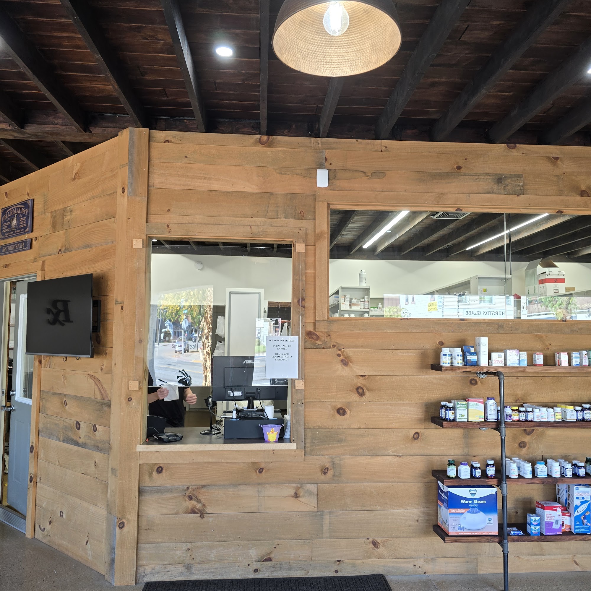 Gladwin Family Pharmacy LLC