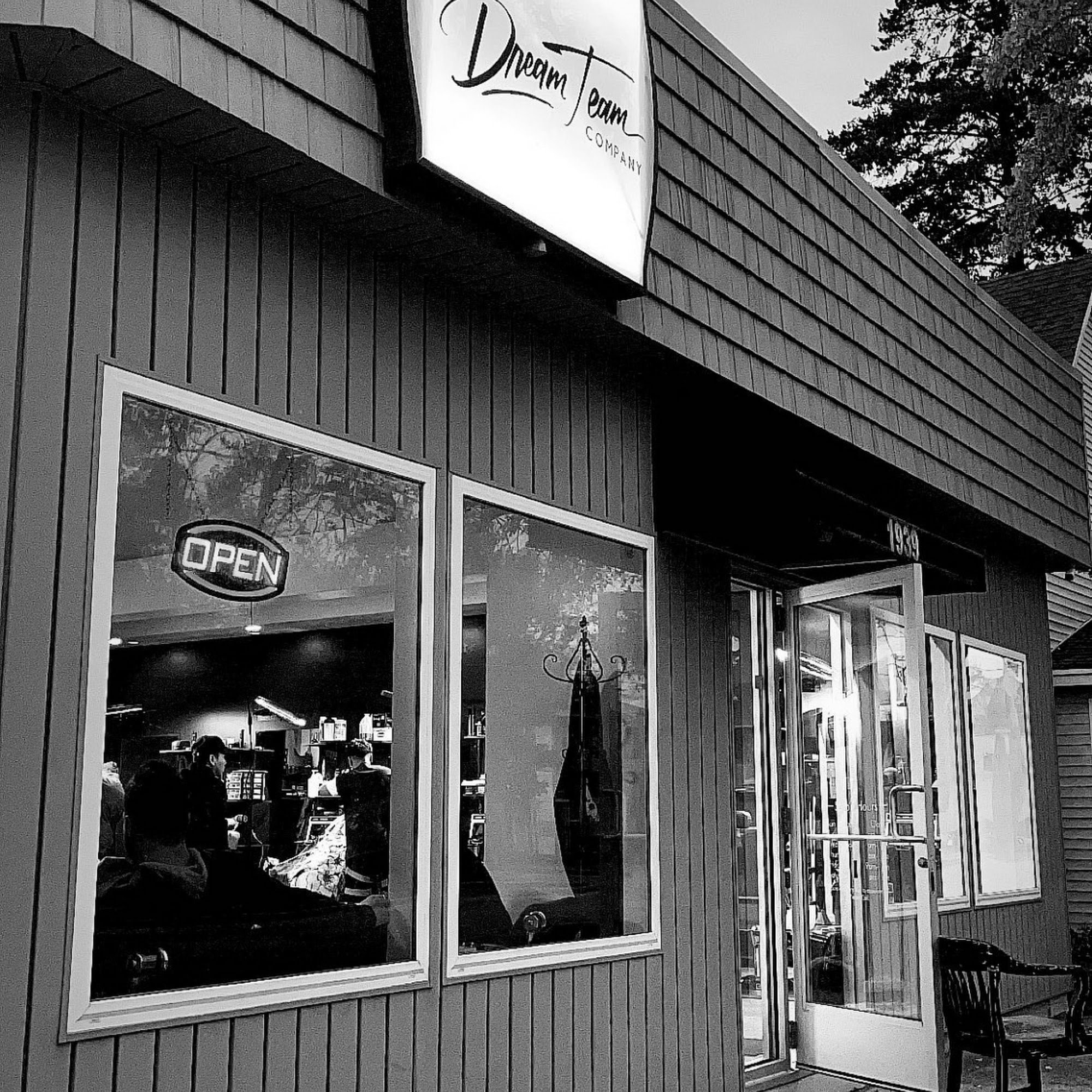 The Dream Team Company 1939 Porter St SW, Grand Rapids Michigan 49519