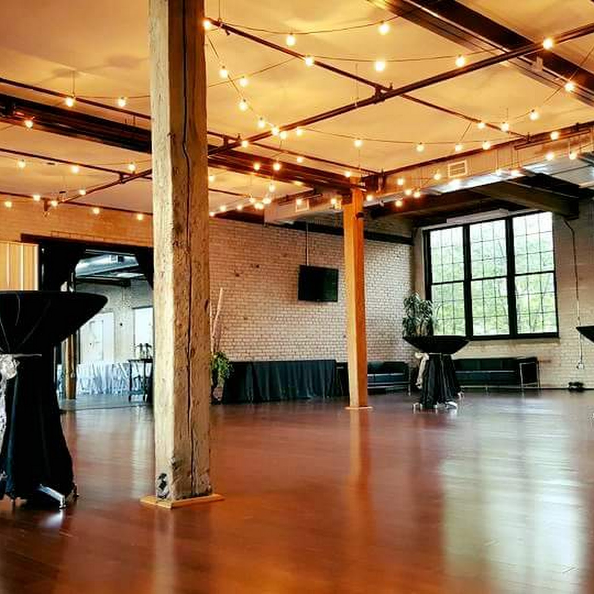 Studio D2D Event Venues 401 Hall St SW suite 120, Grand Rapids Michigan 49503
