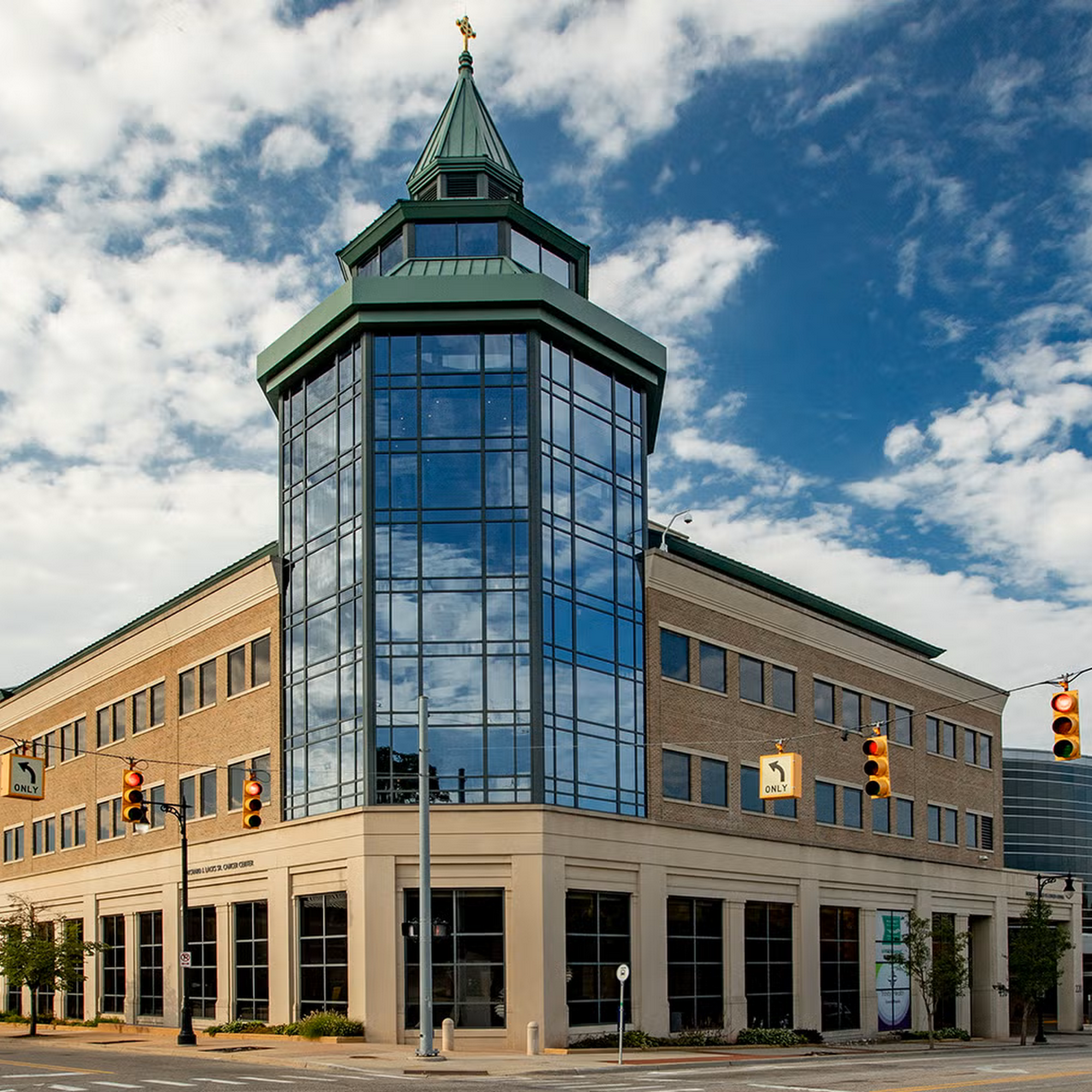 Trinity Health Richard J. Lacks Cancer Center 250 Cherry St SE, Grand Rapids, MI 49503