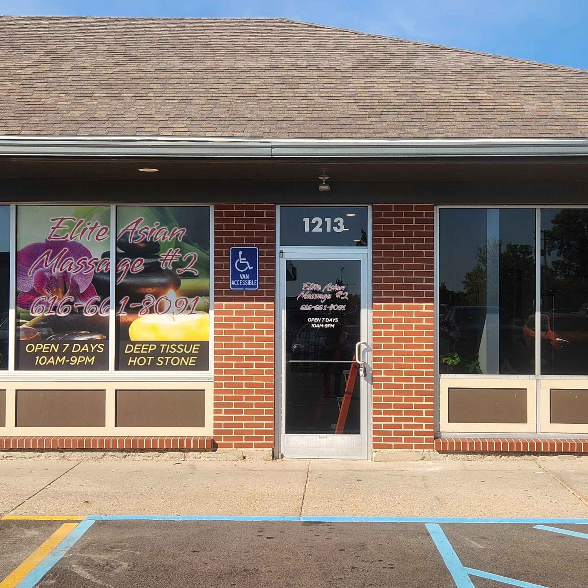 Elite Asian Massage 2 1213 Leonard St NE, Grand Rapids Michigan 49505