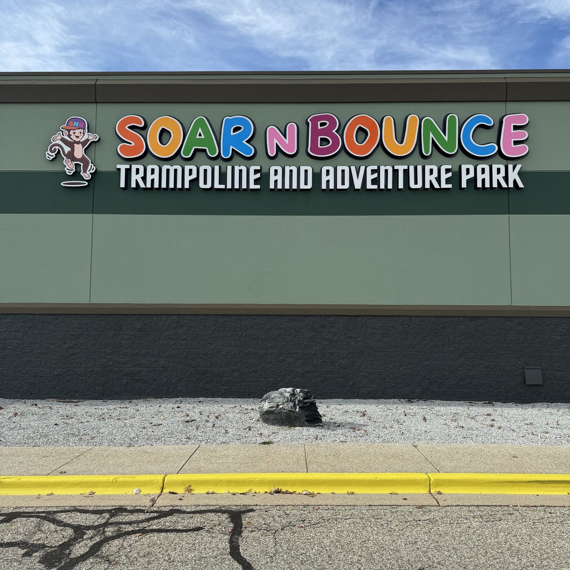 Soar N Bounce Trampoline & Adventure Park - Grandville Grandville