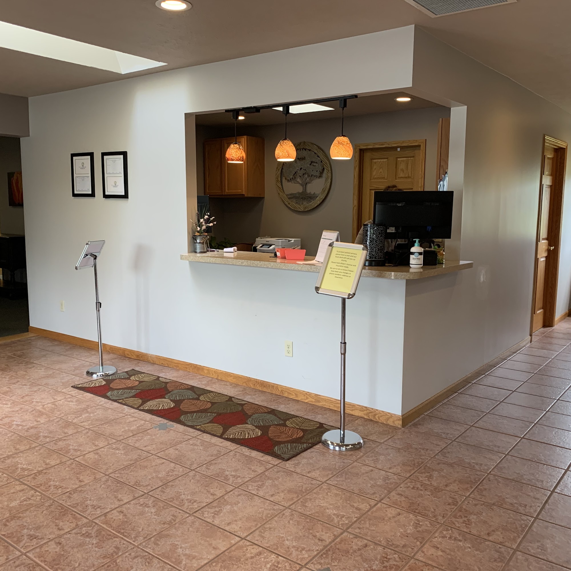 Tri County Family Chiropractors 837 Shaw St, Howard City Michigan 49329