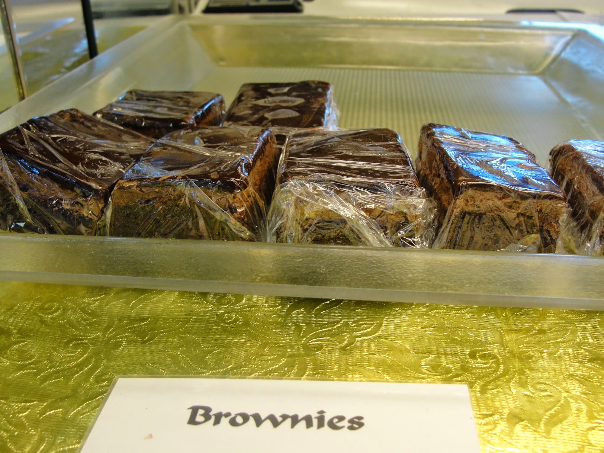 Cakes-A-Bloomin' Menu