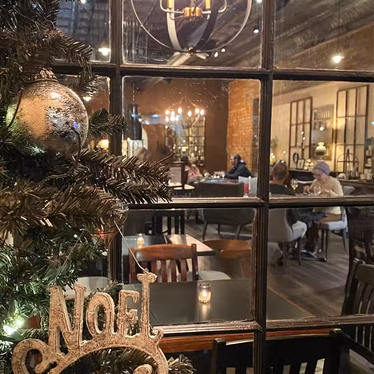 Photo credit: opentable