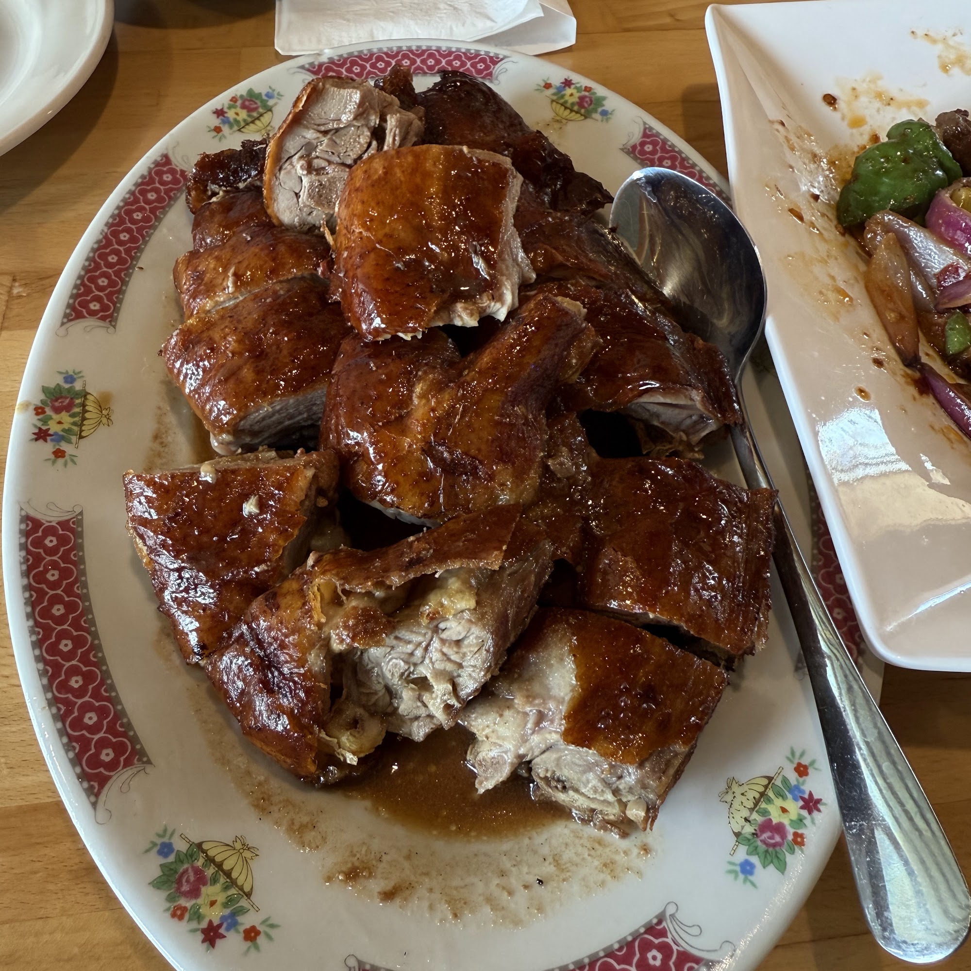 light cantine Madison Heights