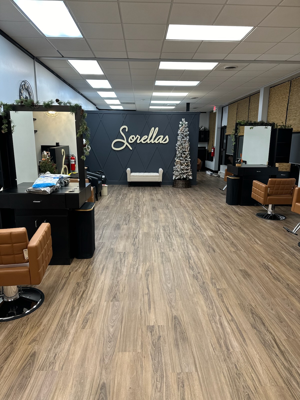 Sorellas Salon 1908 S Saginaw Rd Suite E, Midland Michigan 48640