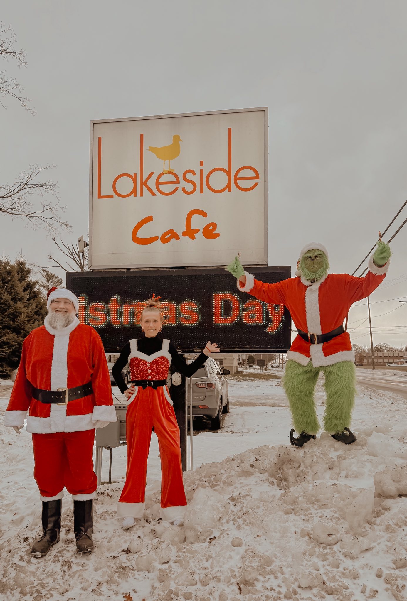 Lakeside Cafe Muskegon
