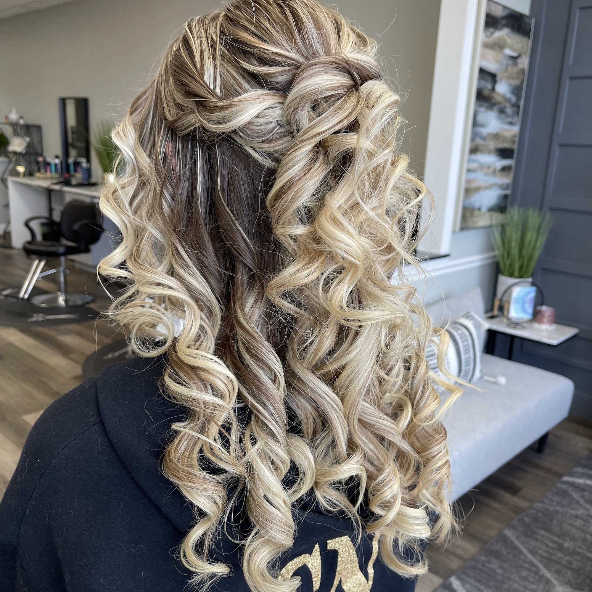 Tame Tangles by Tolson
