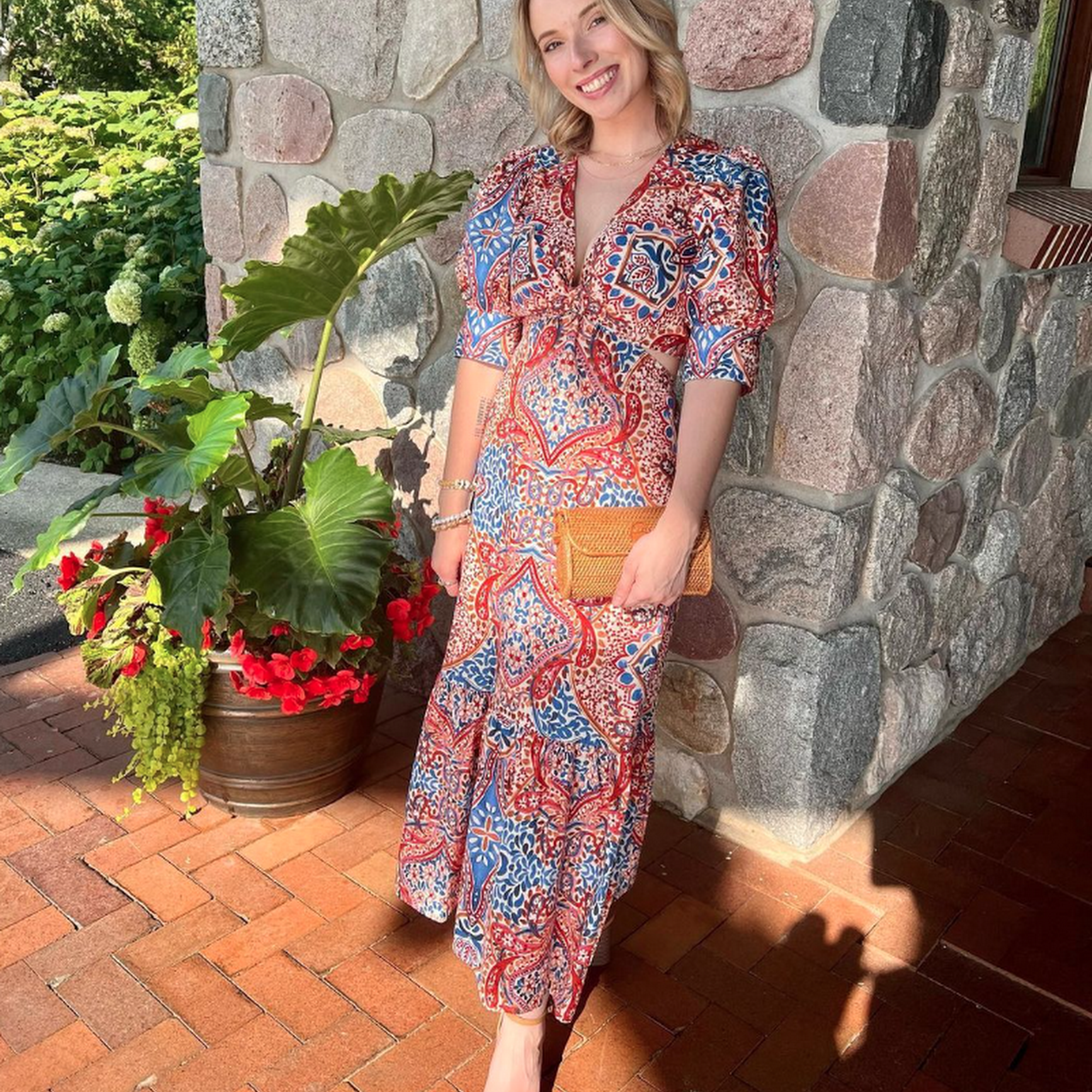 Après by Threads Petoskey