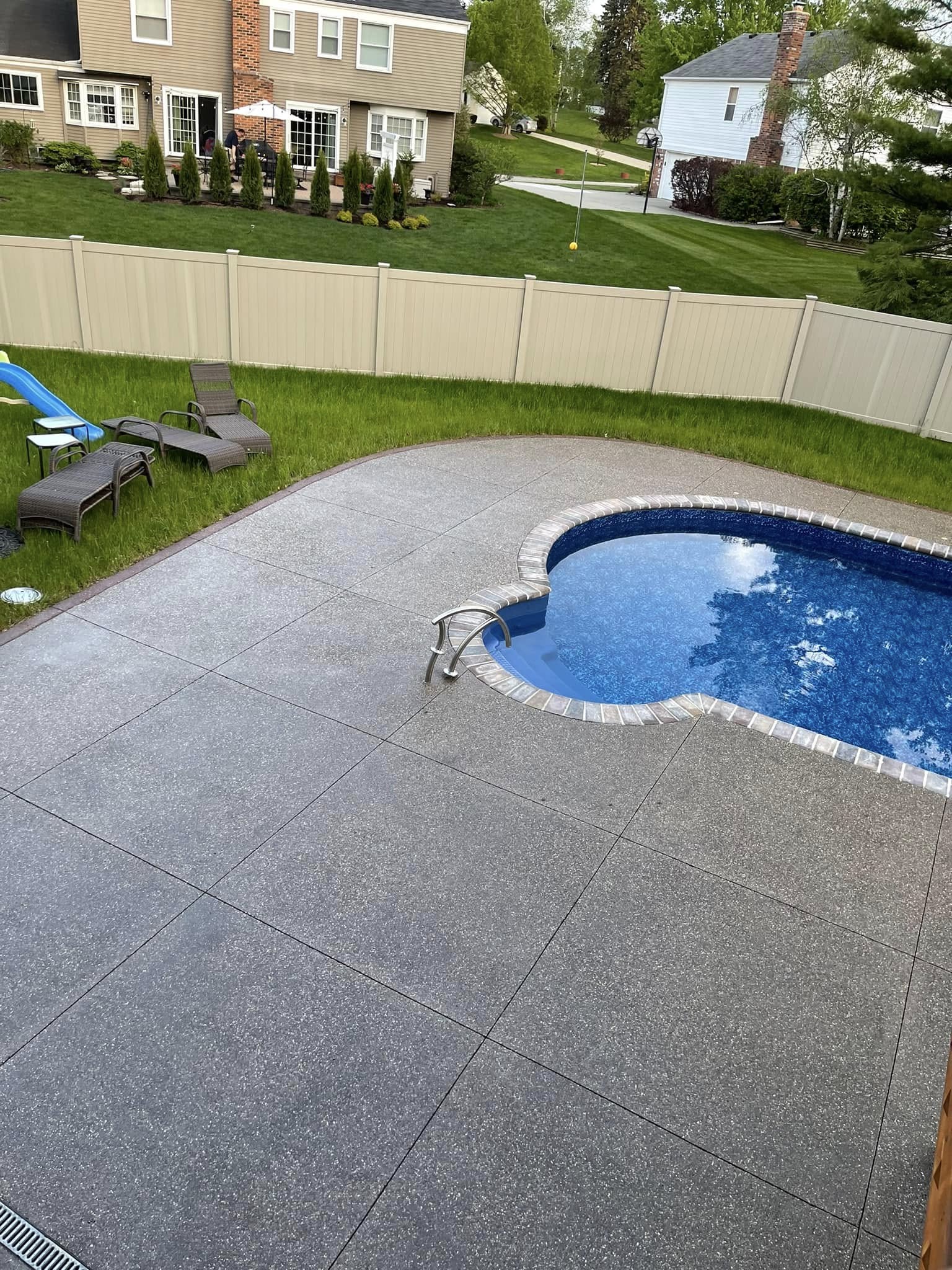 Lakeside Pools & Concrete