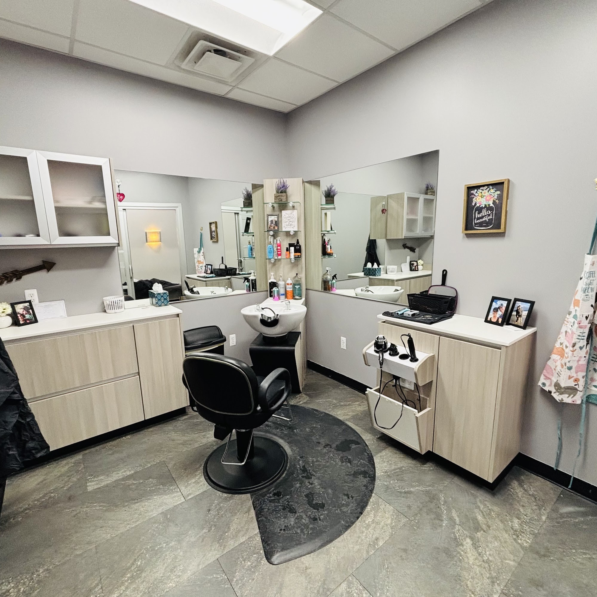 Nikki’s Salon 2626 S Adams Rd, Rochester Hills Michigan 48309