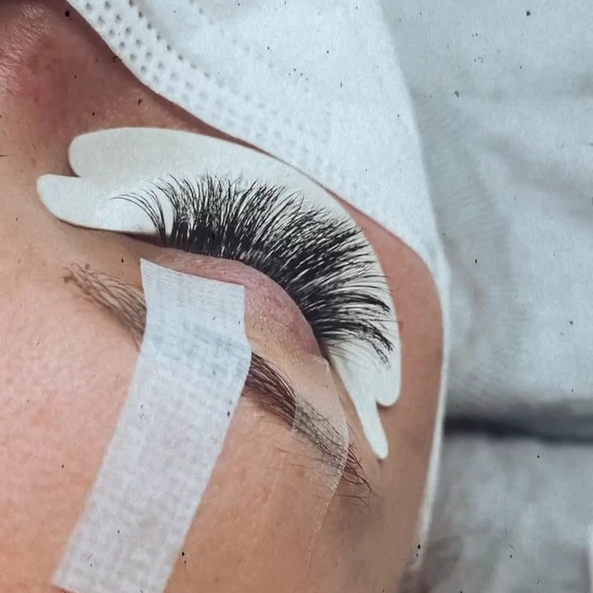 LashFien Eyelash Extensions