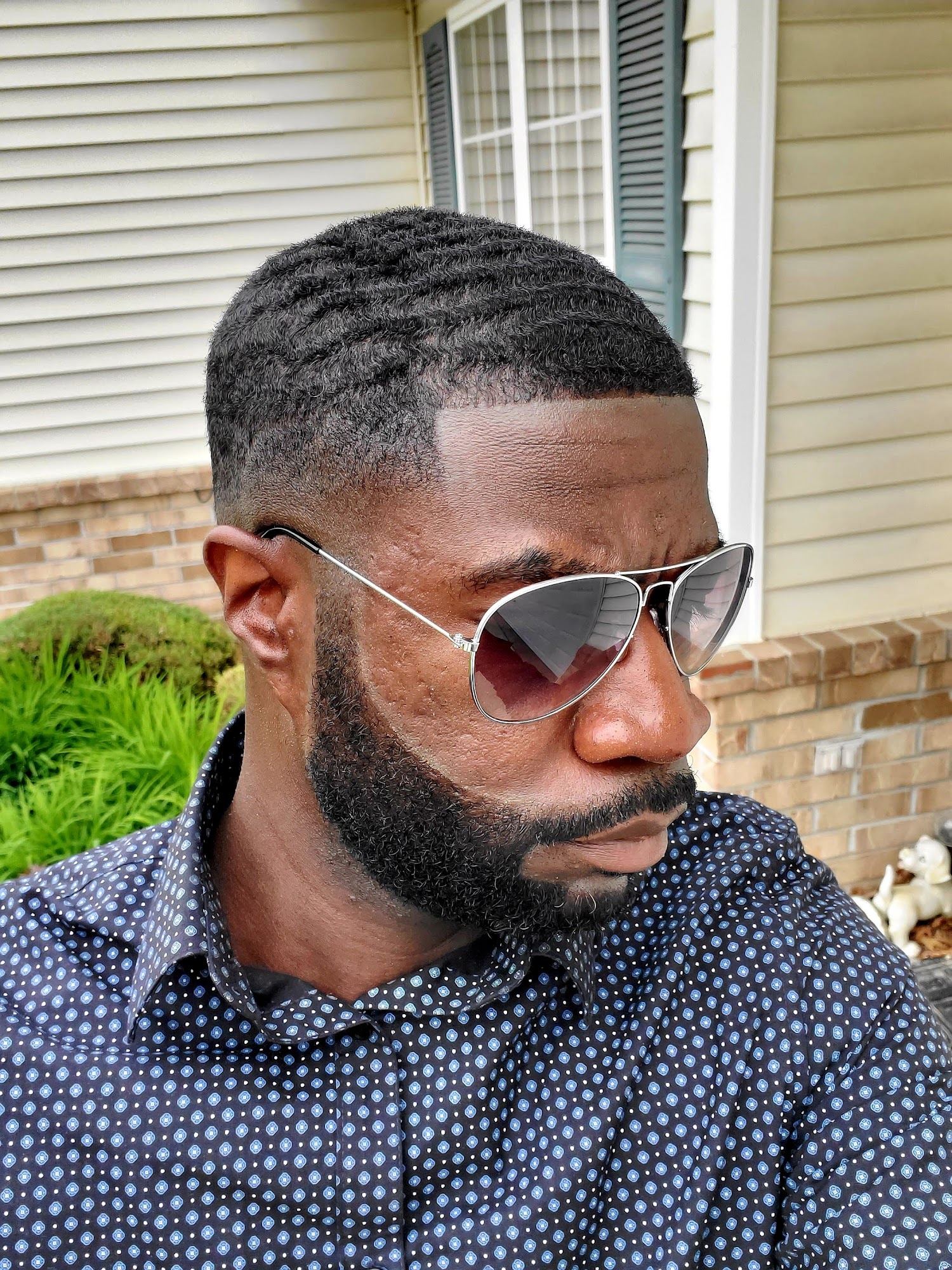 Legendary Kutz & Styles 4777 Dixie Hwy, Saginaw Michigan 48601