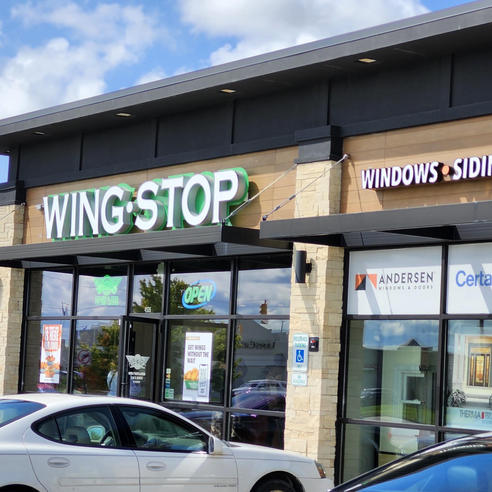 Wingstop 4535 Bay Rd, Saginaw