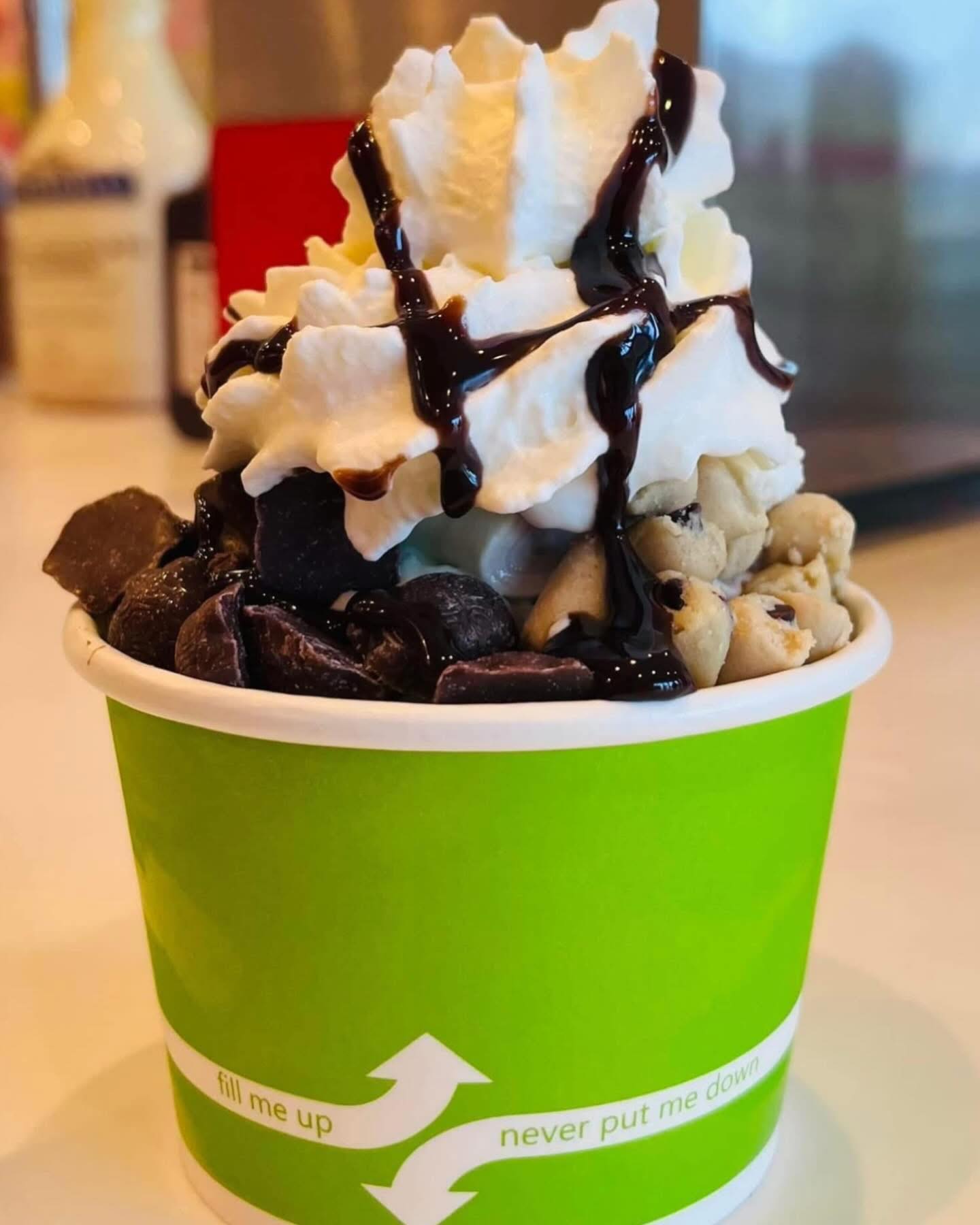 Hoopla Frozen Yogurt - St Joseph MI Saint Joseph